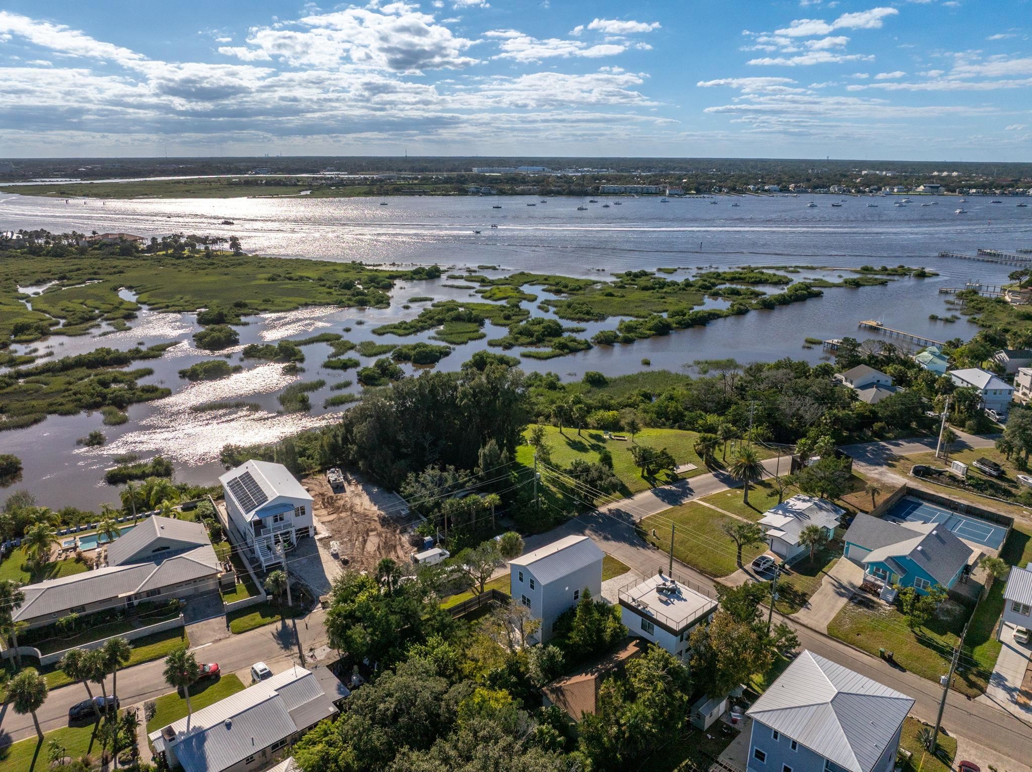 Image 45 of 50 For 524 Arricola Ave