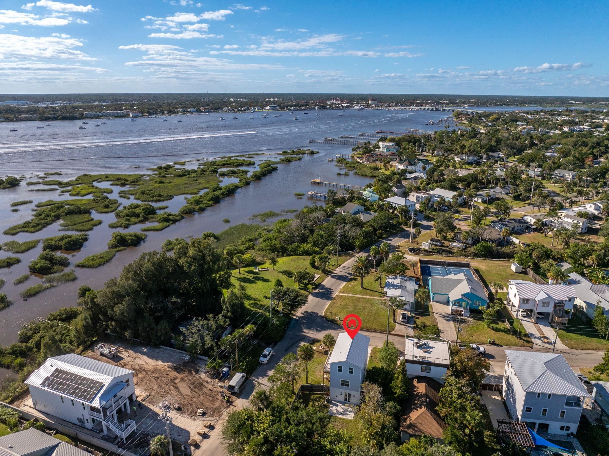 Image 46 of 50 For 524 Arricola Ave