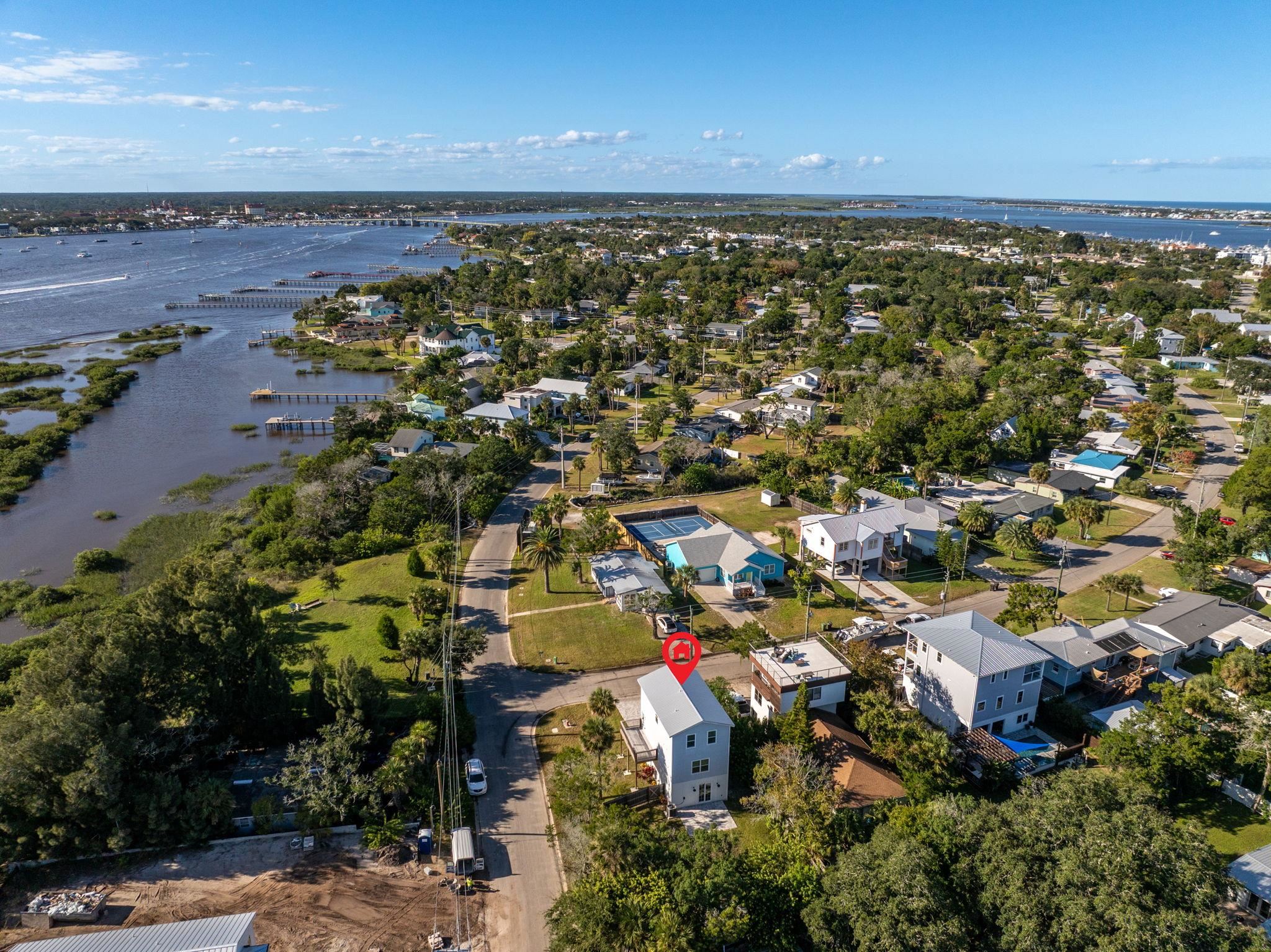 Image 47 of 50 For 524 Arricola Ave