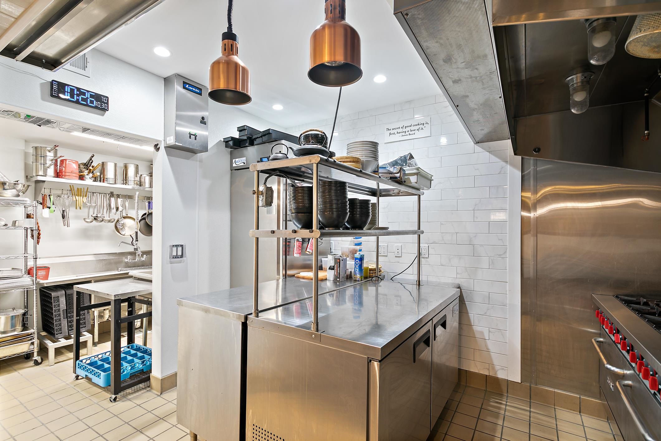 Image 37 of 49 For 56 Grove Avenue