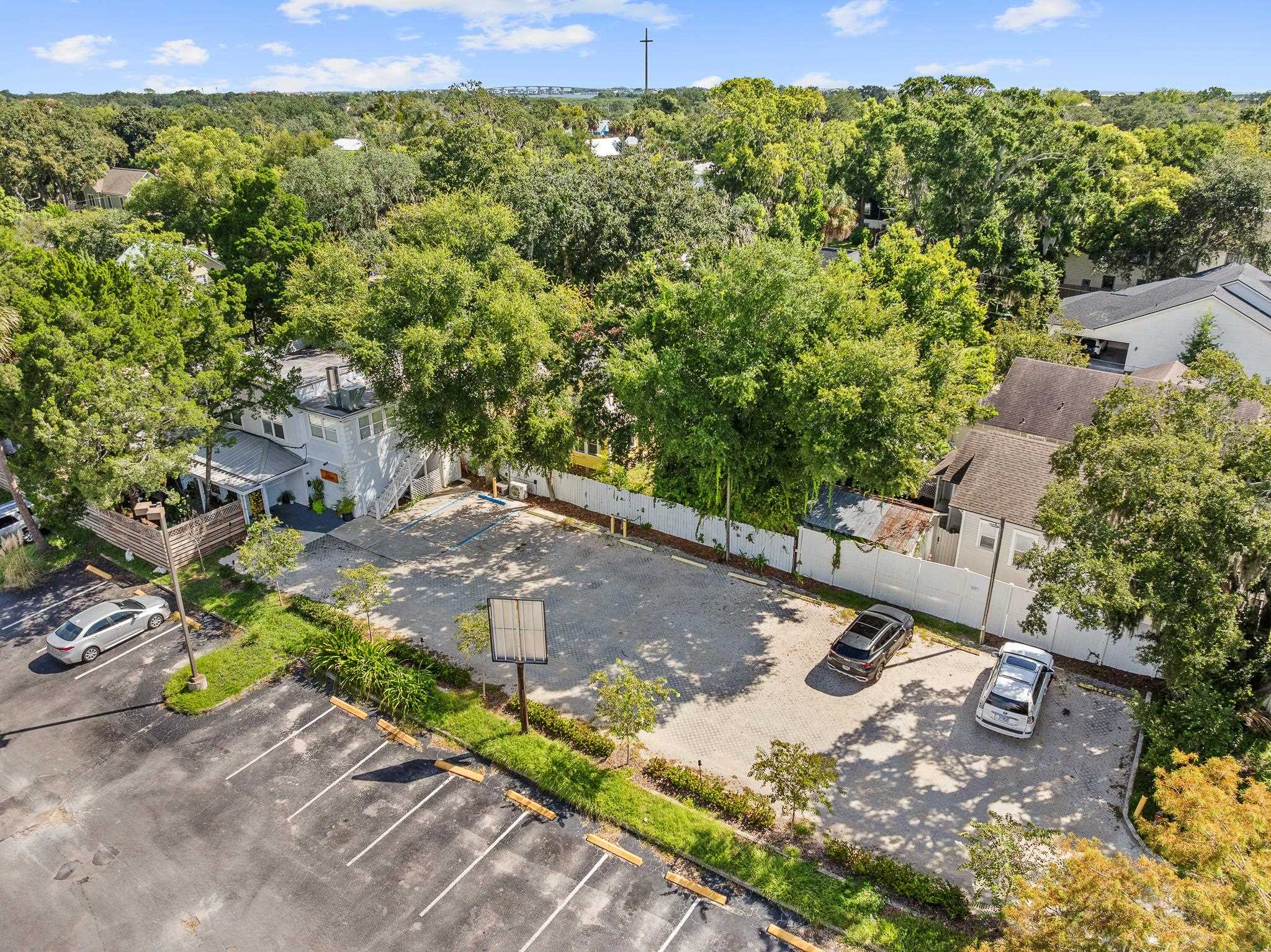 Image 42 of 49 For 56 Grove Avenue