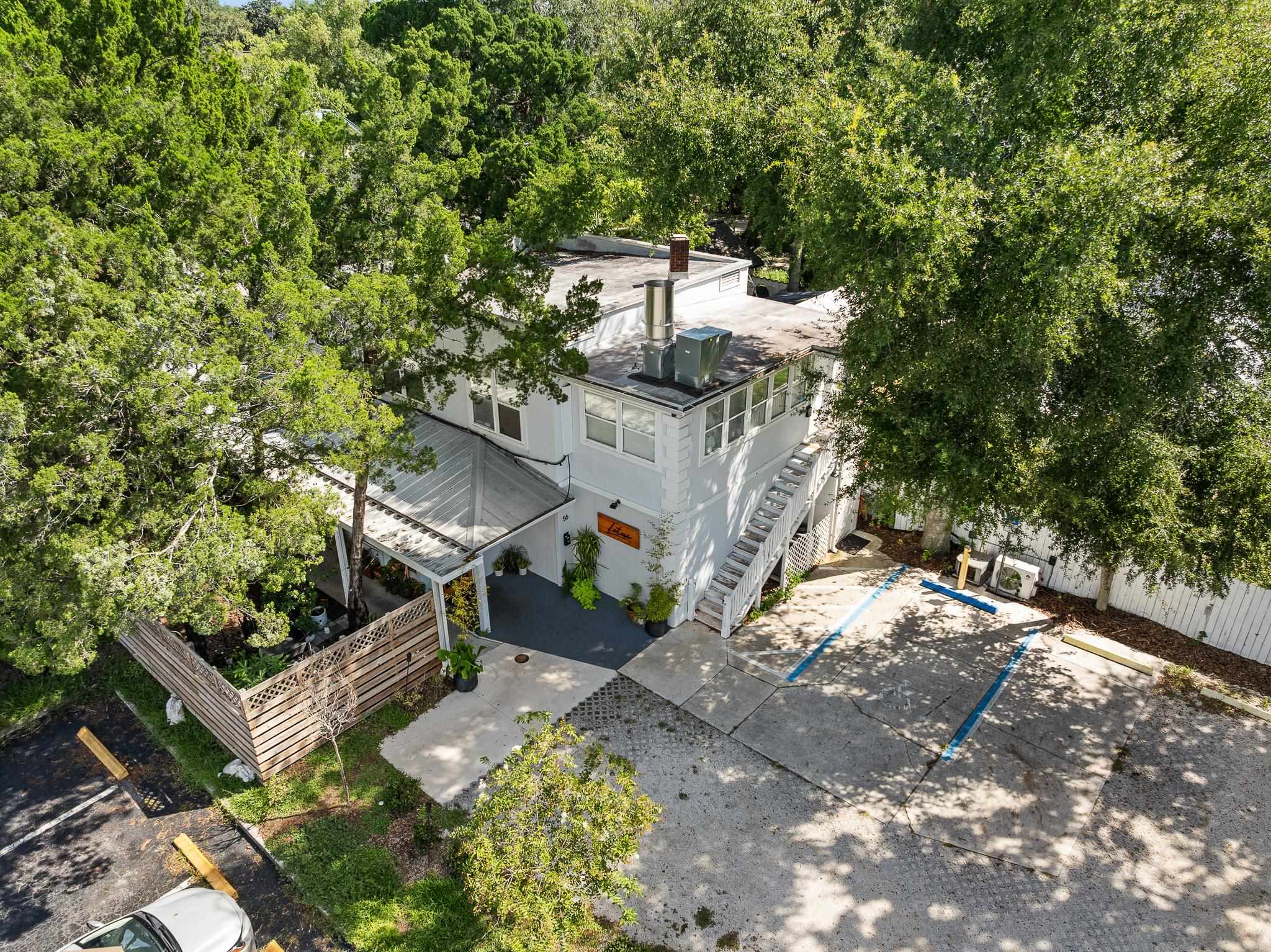 Image 43 of 49 For 56 Grove Avenue