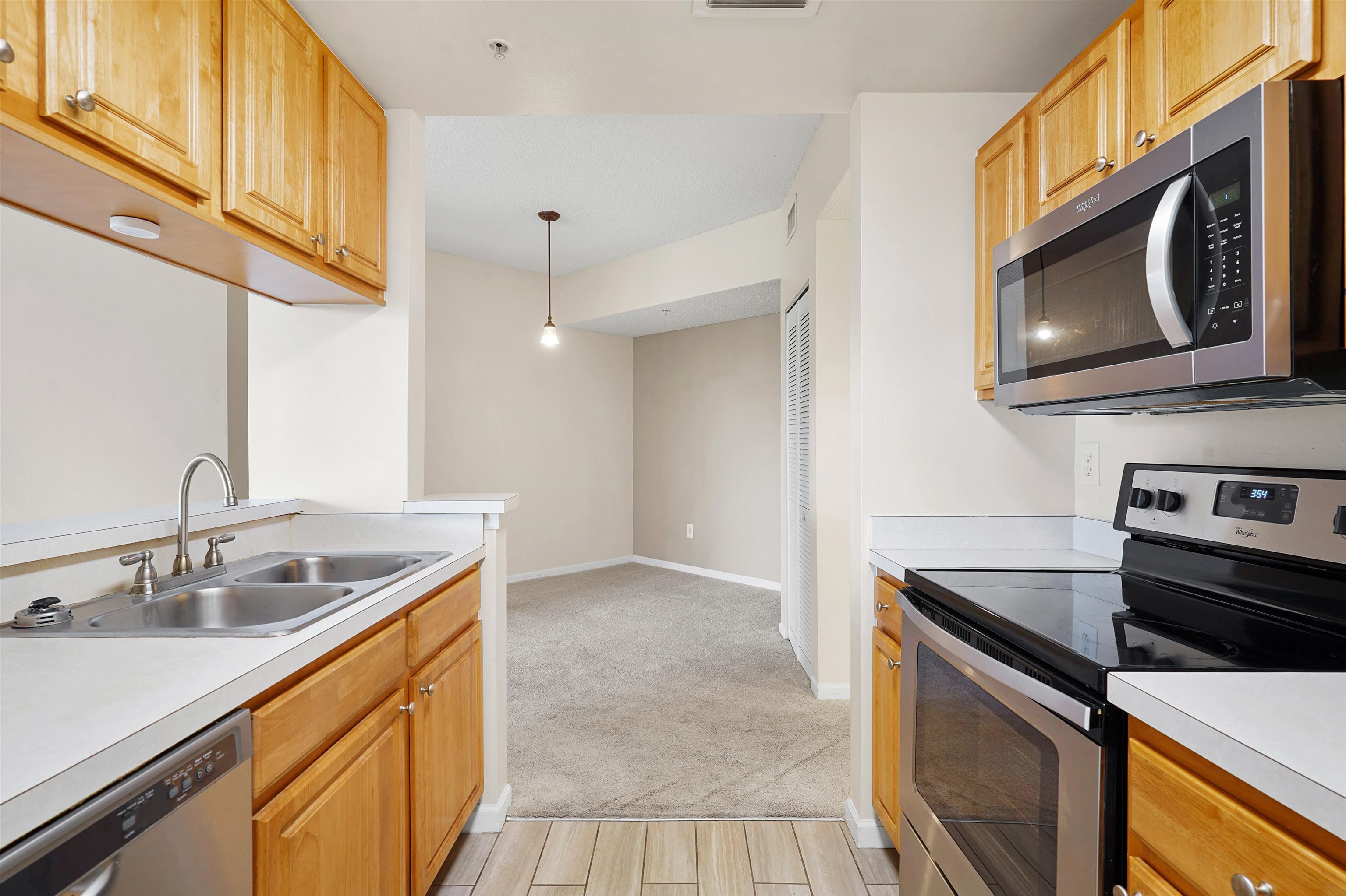 Image 13 of 38 For 1050 Bella Vista Blvd  308