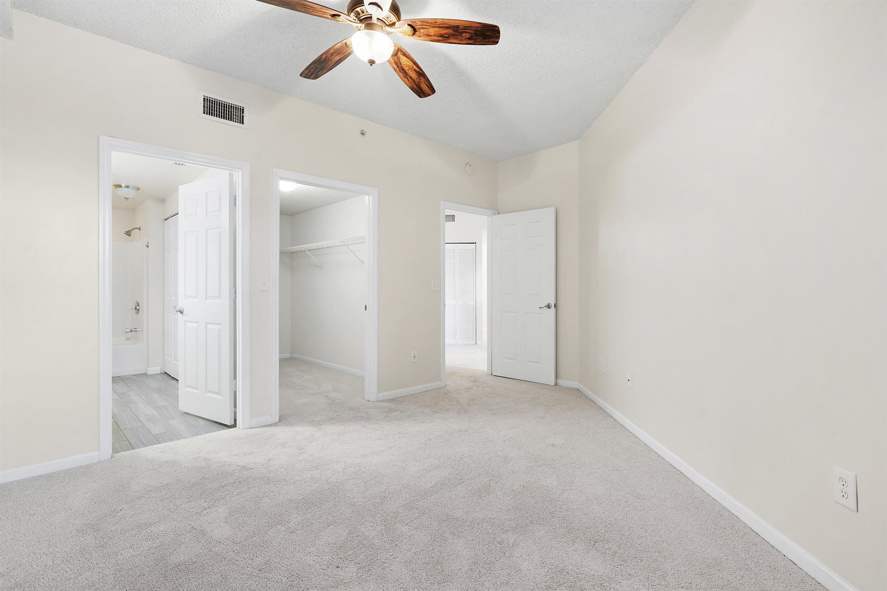 Image 15 of 38 For 1050 Bella Vista Blvd  308