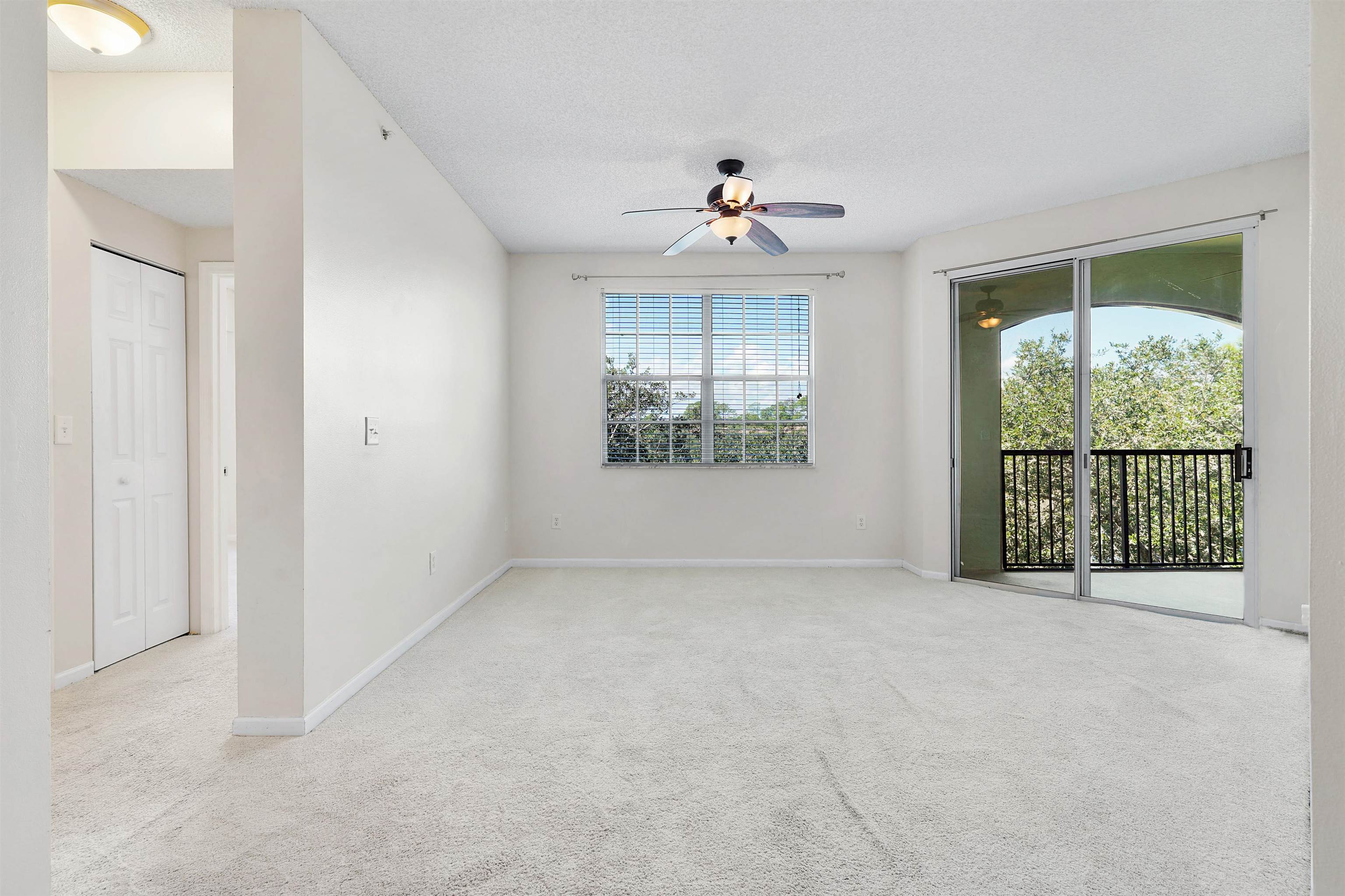 Image 8 of 38 For 1050 Bella Vista Blvd  308