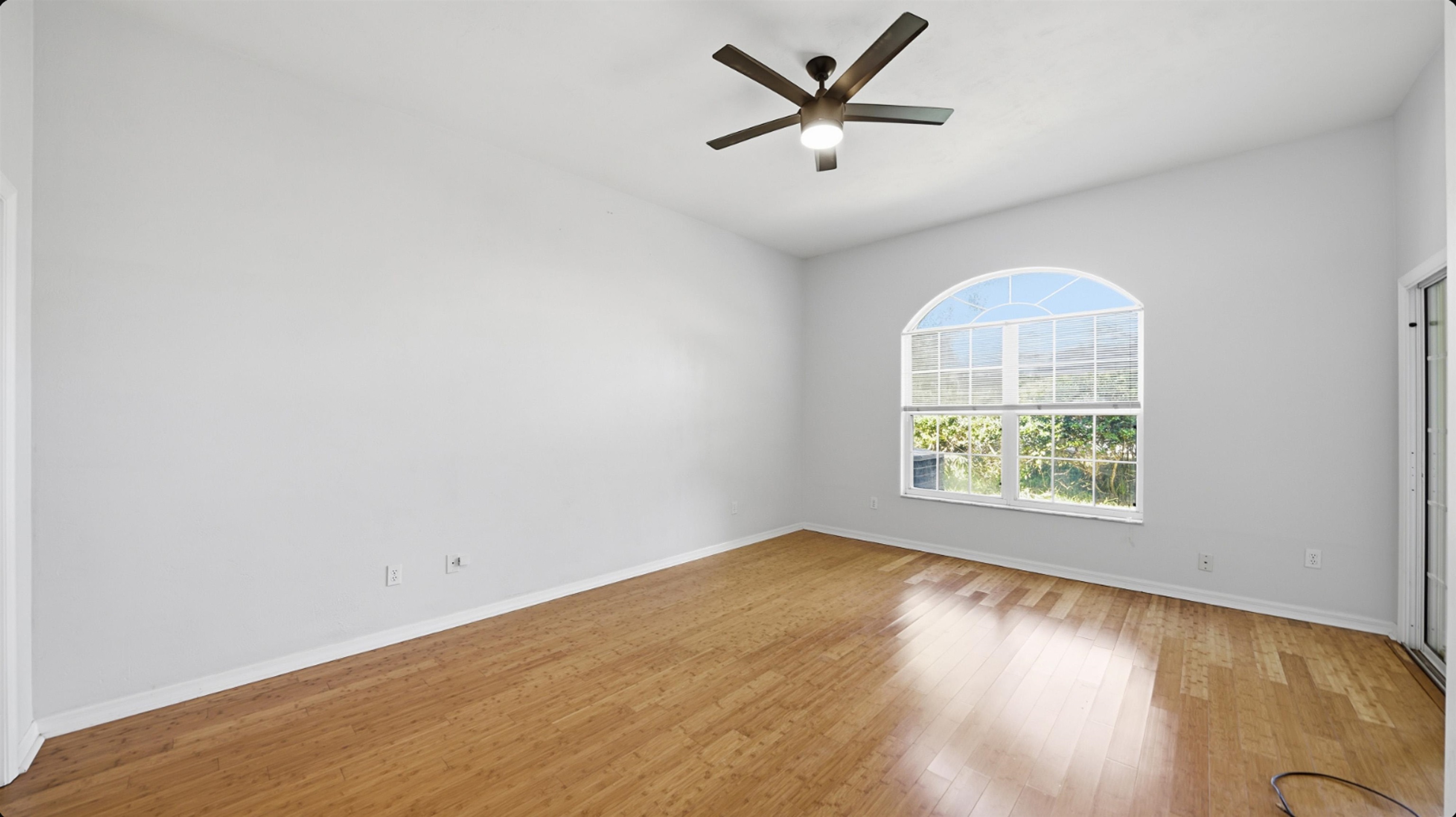 Image 19 of 61 For 1176 Athlone Way