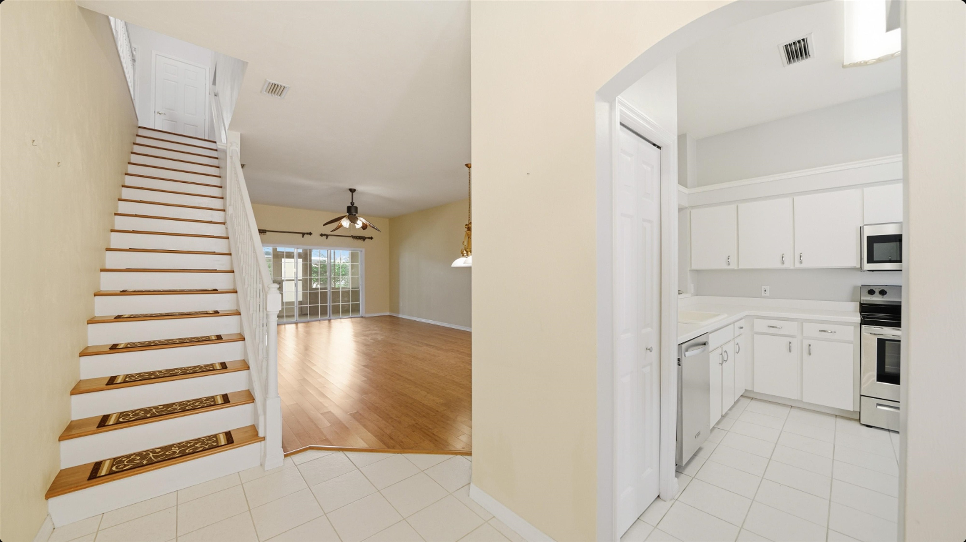 Image 2 of 61 For 1176 Athlone Way