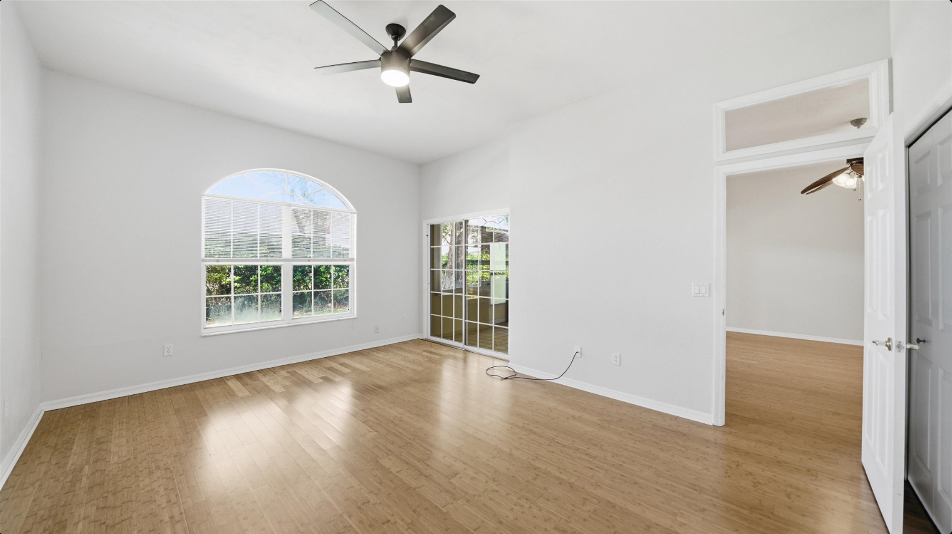 Image 20 of 61 For 1176 Athlone Way