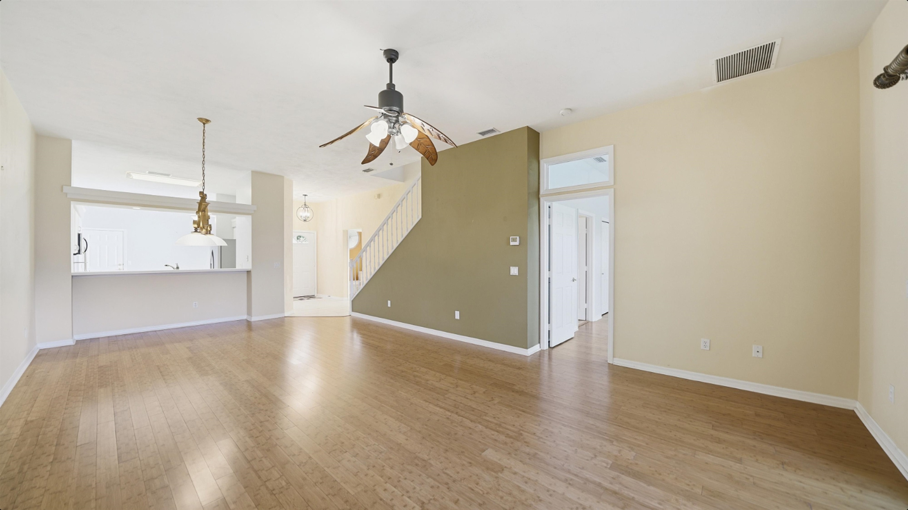 Image 5 of 61 For 1176 Athlone Way