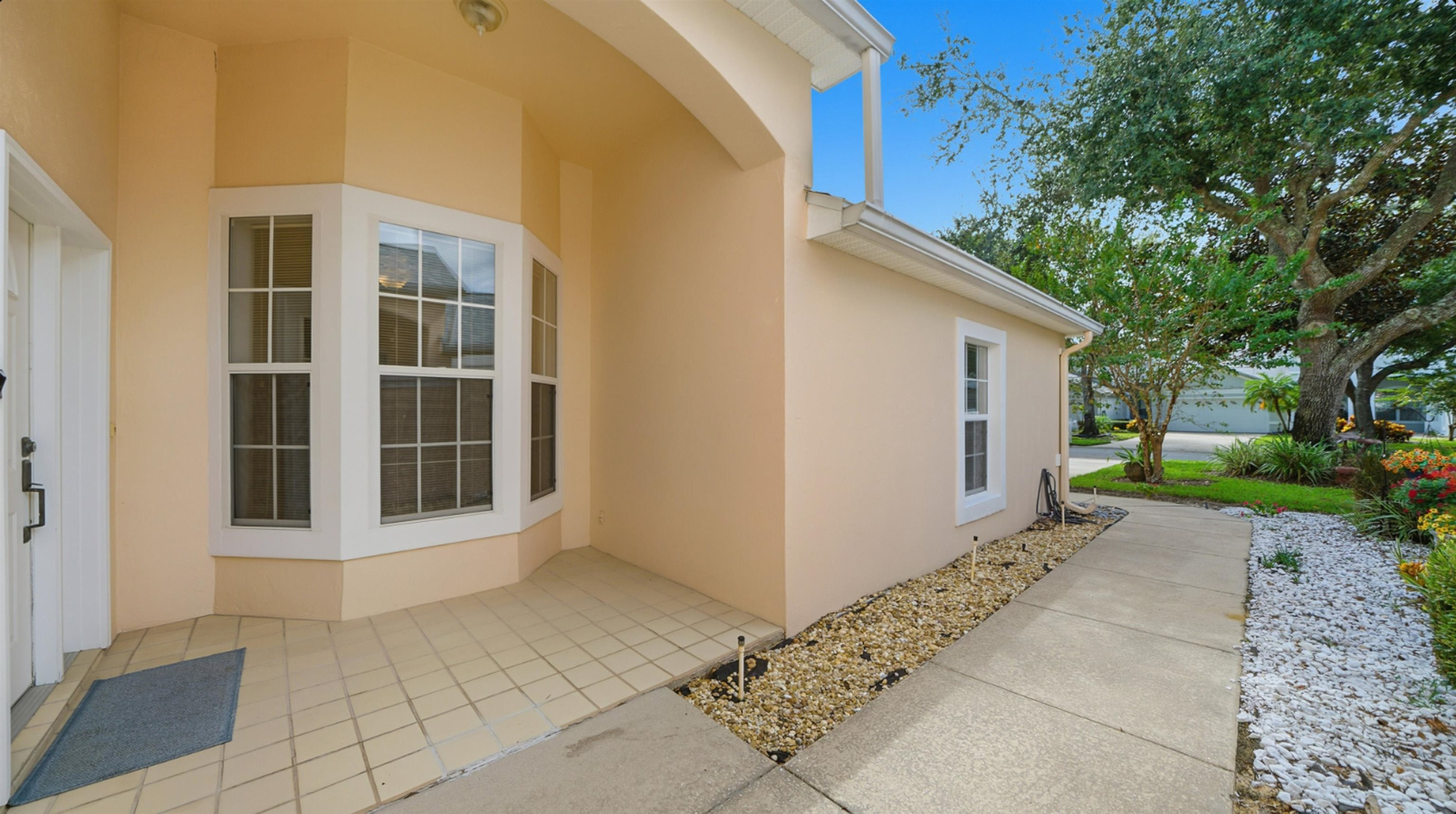 Image 50 of 61 For 1176 Athlone Way