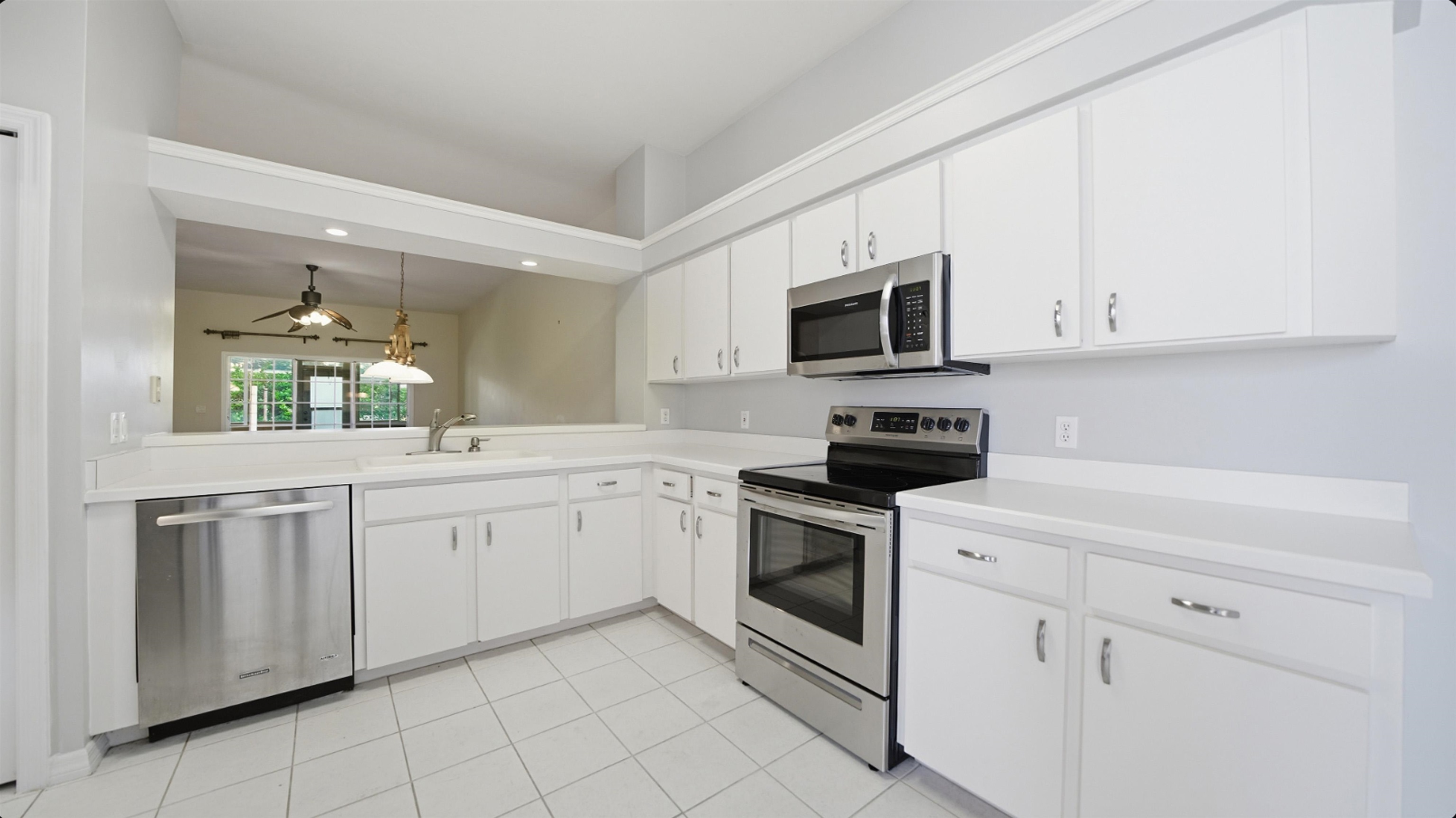 Image 9 of 61 For 1176 Athlone Way