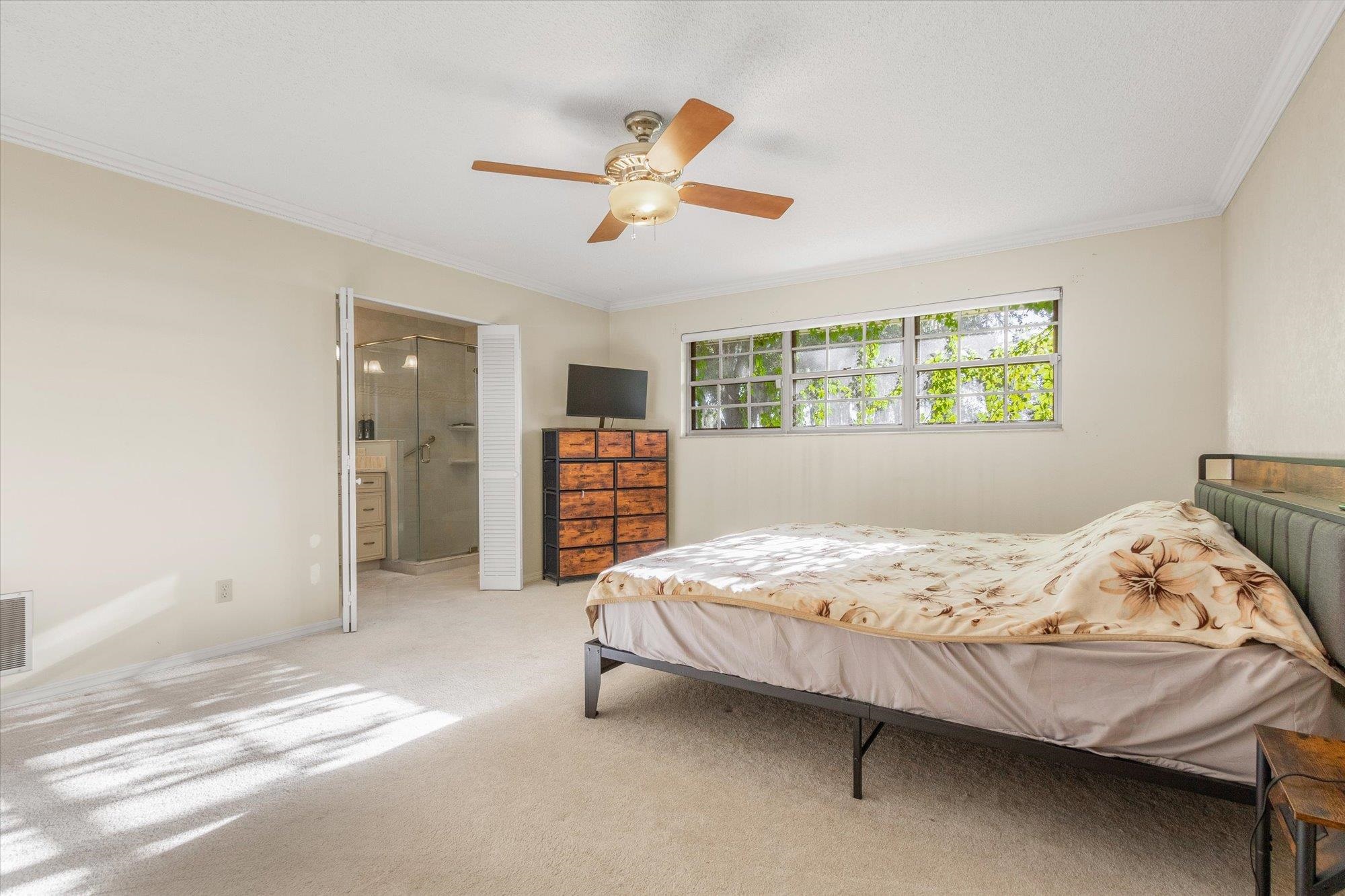 Image 18 of 78 For 500 Broward Rd