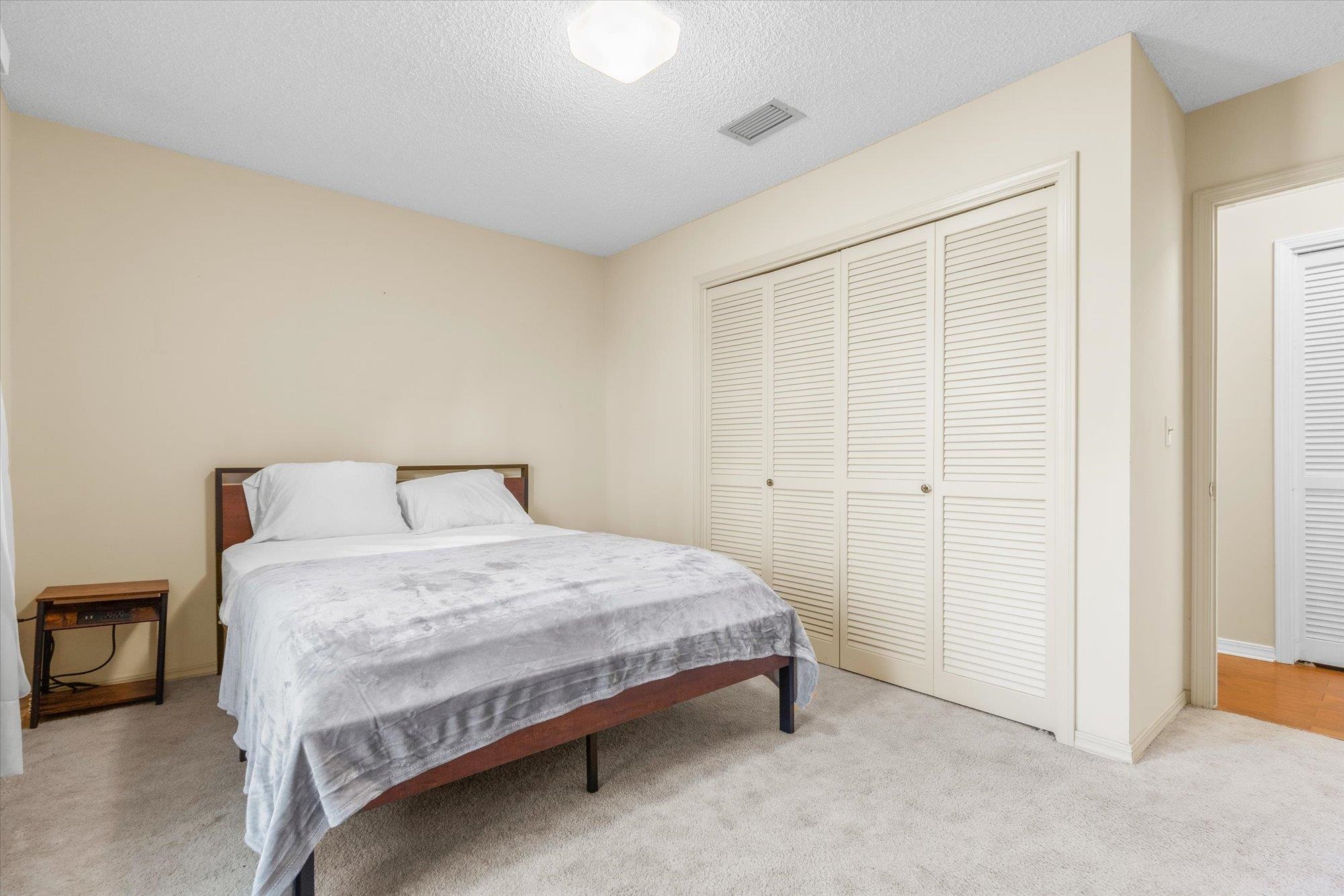 Image 22 of 78 For 500 Broward Rd