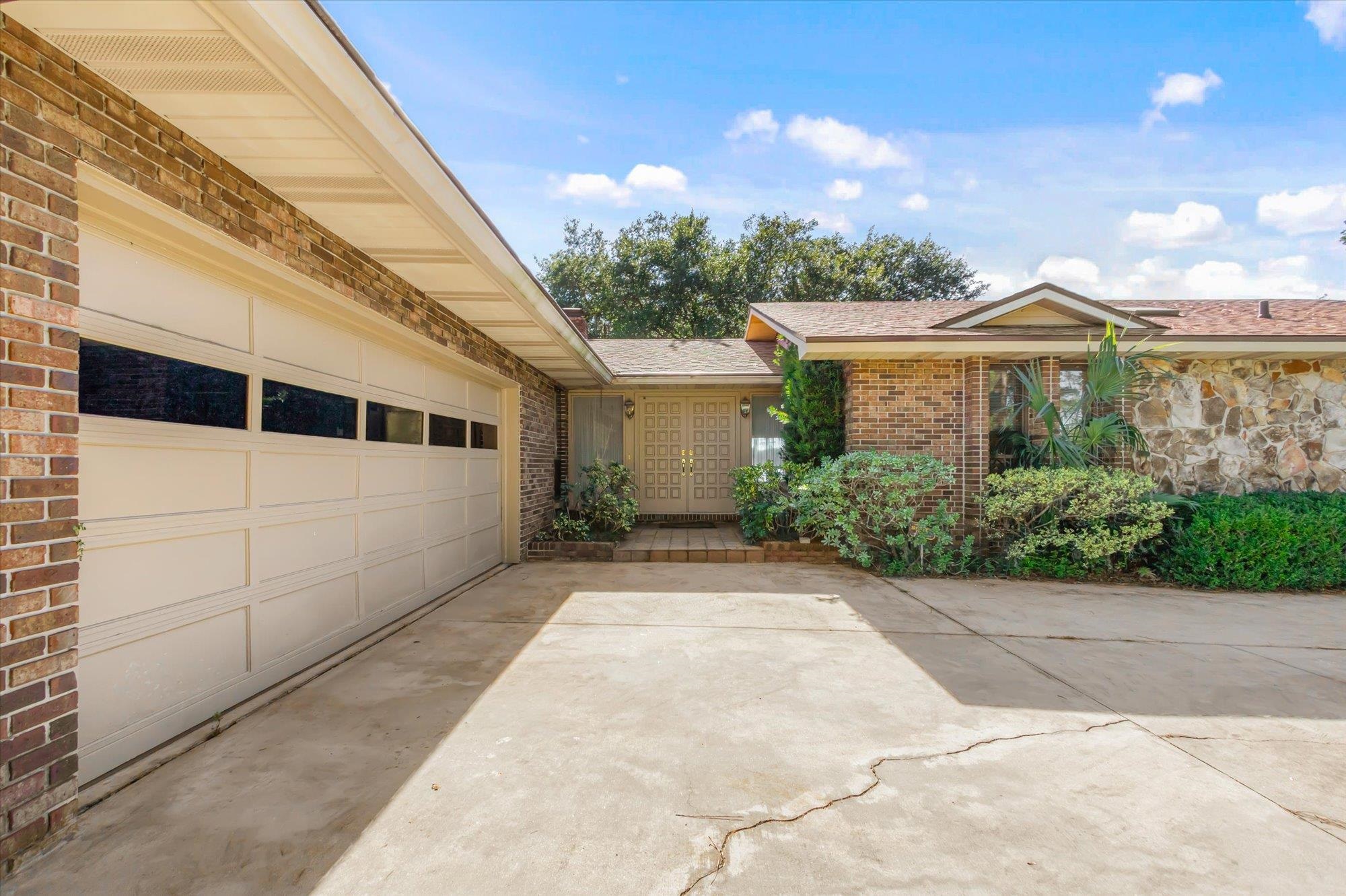 Image 46 of 78 For 500 Broward Rd