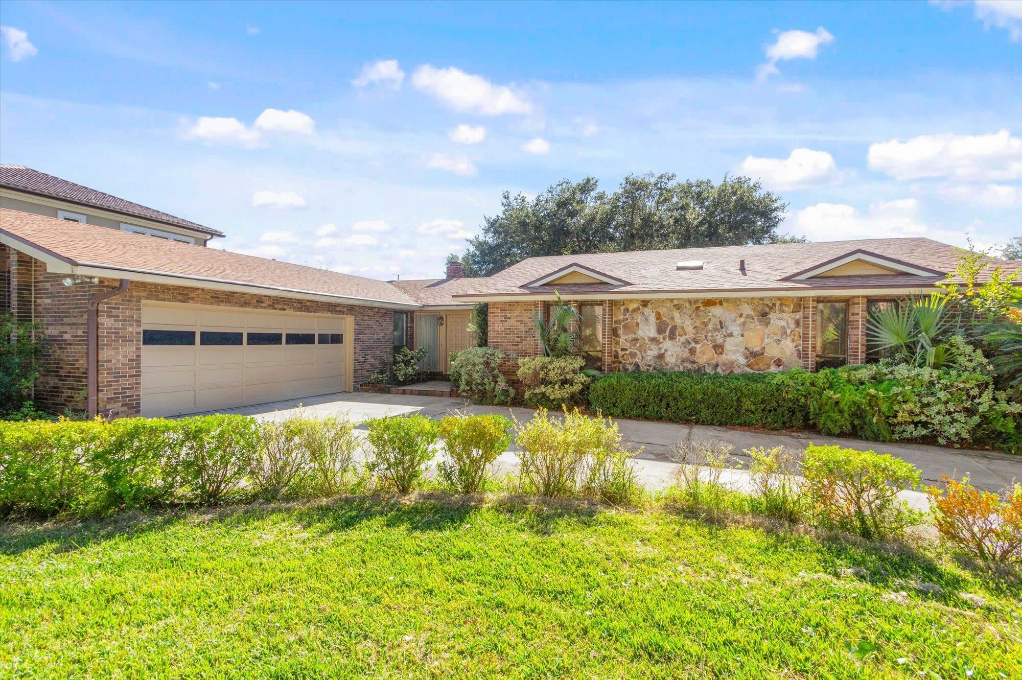 Image 47 of 78 For 500 Broward Rd
