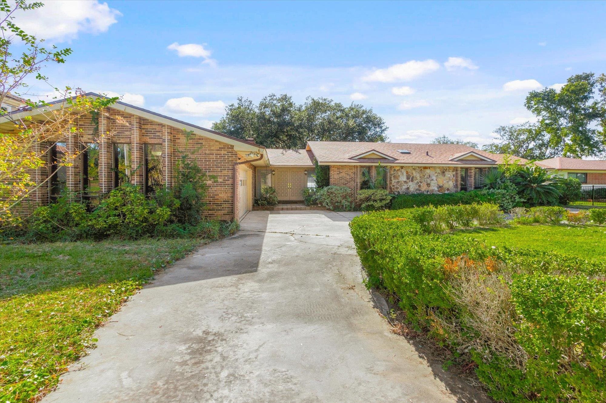 Image 48 of 78 For 500 Broward Rd