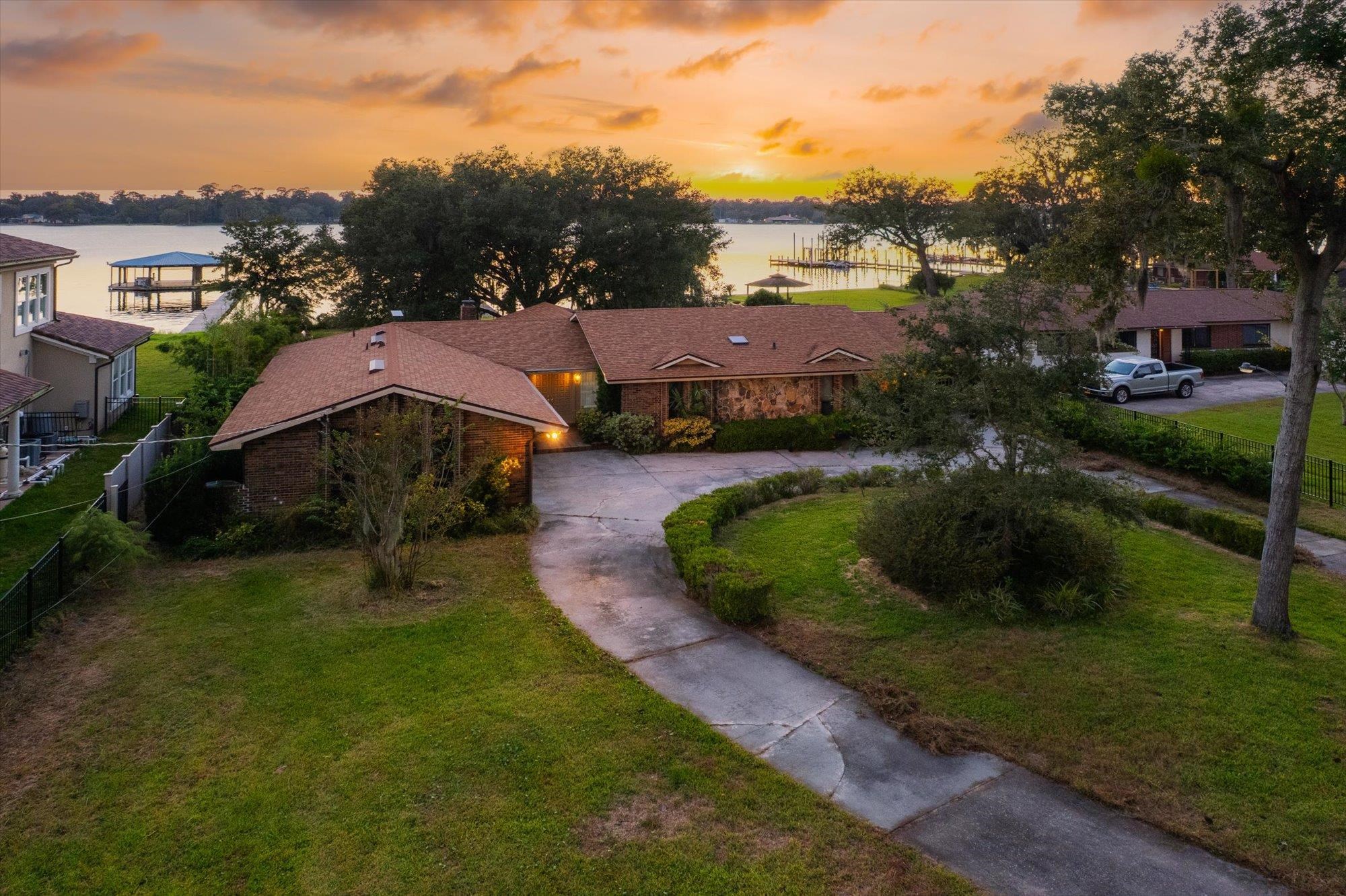 Image 58 of 78 For 500 Broward Rd