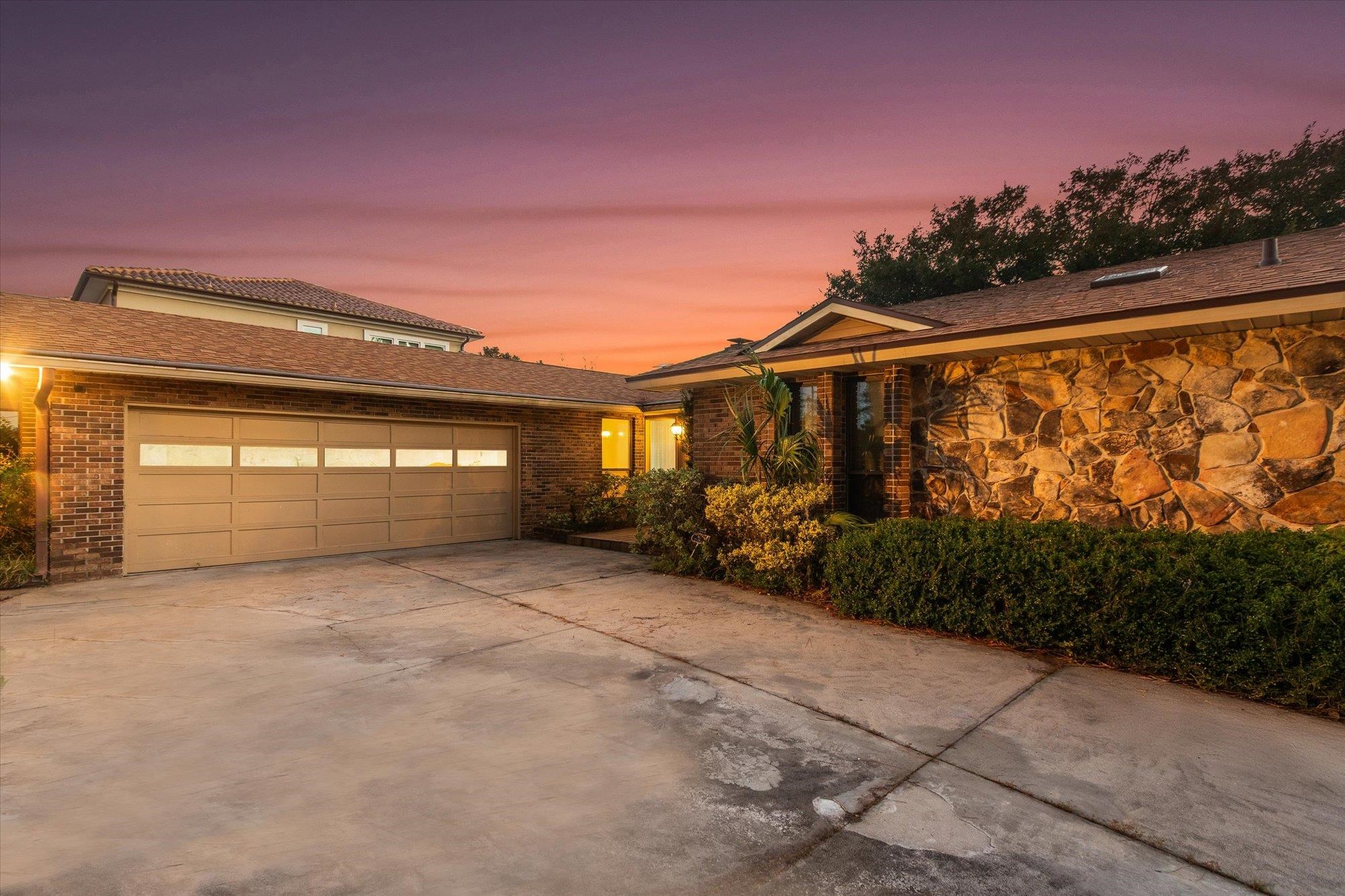 Image 70 of 78 For 500 Broward Rd