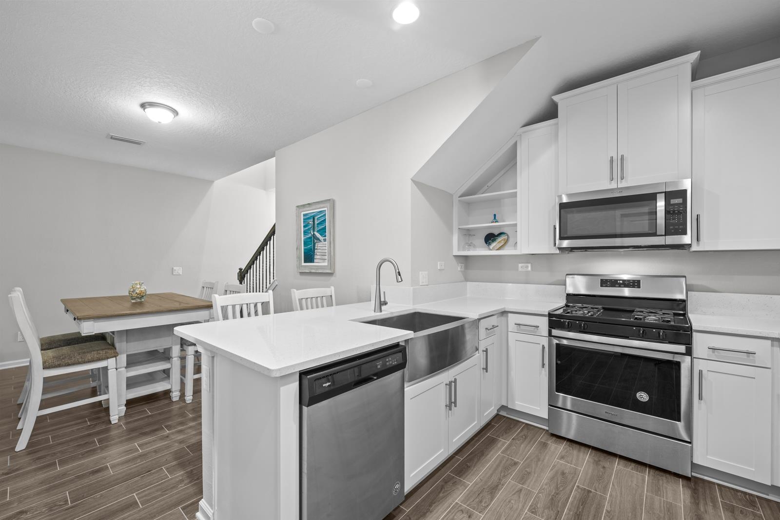 Image 14 of 77 For 189 Leeward Island Drive