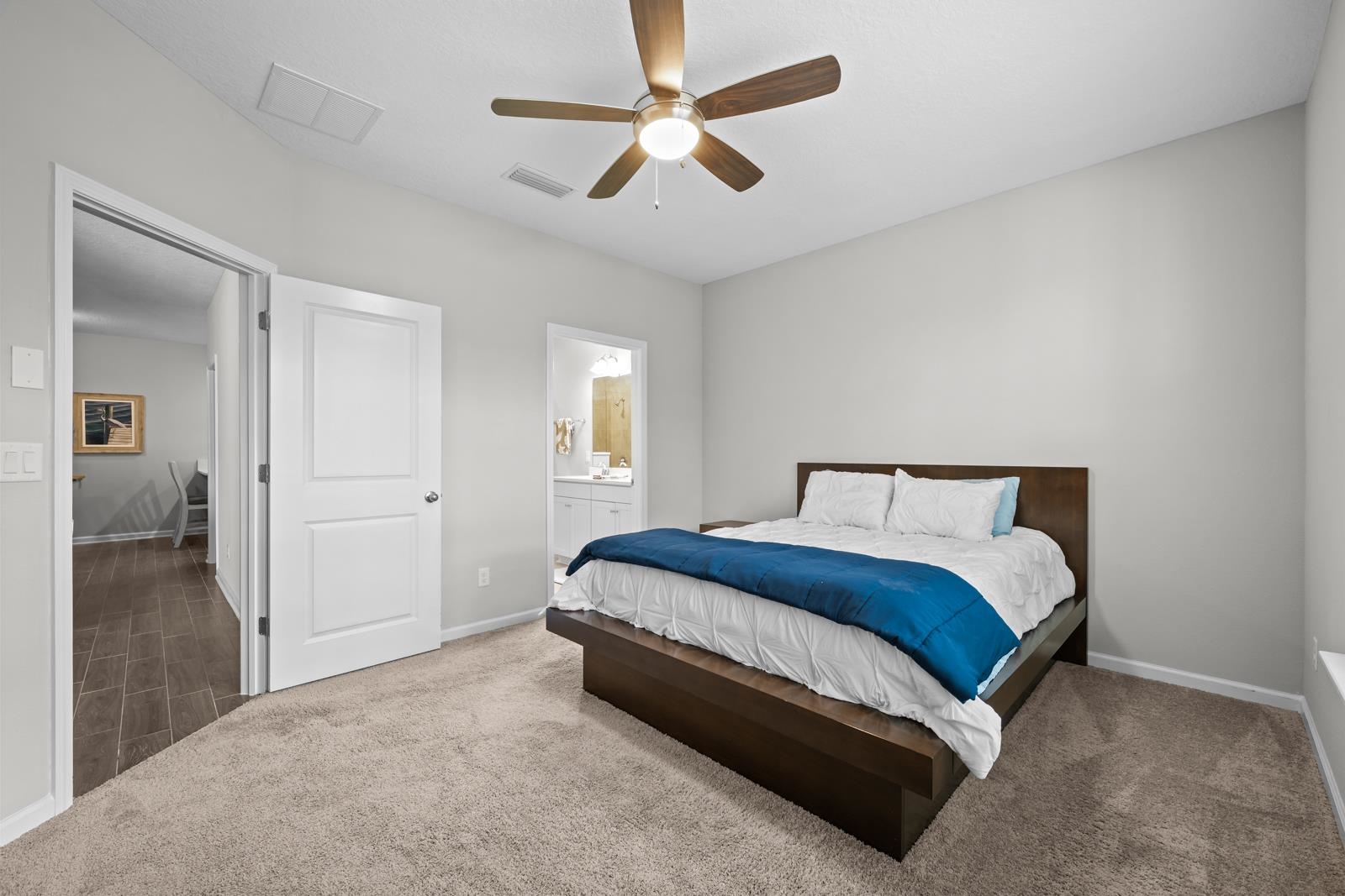 Image 22 of 77 For 189 Leeward Island Drive