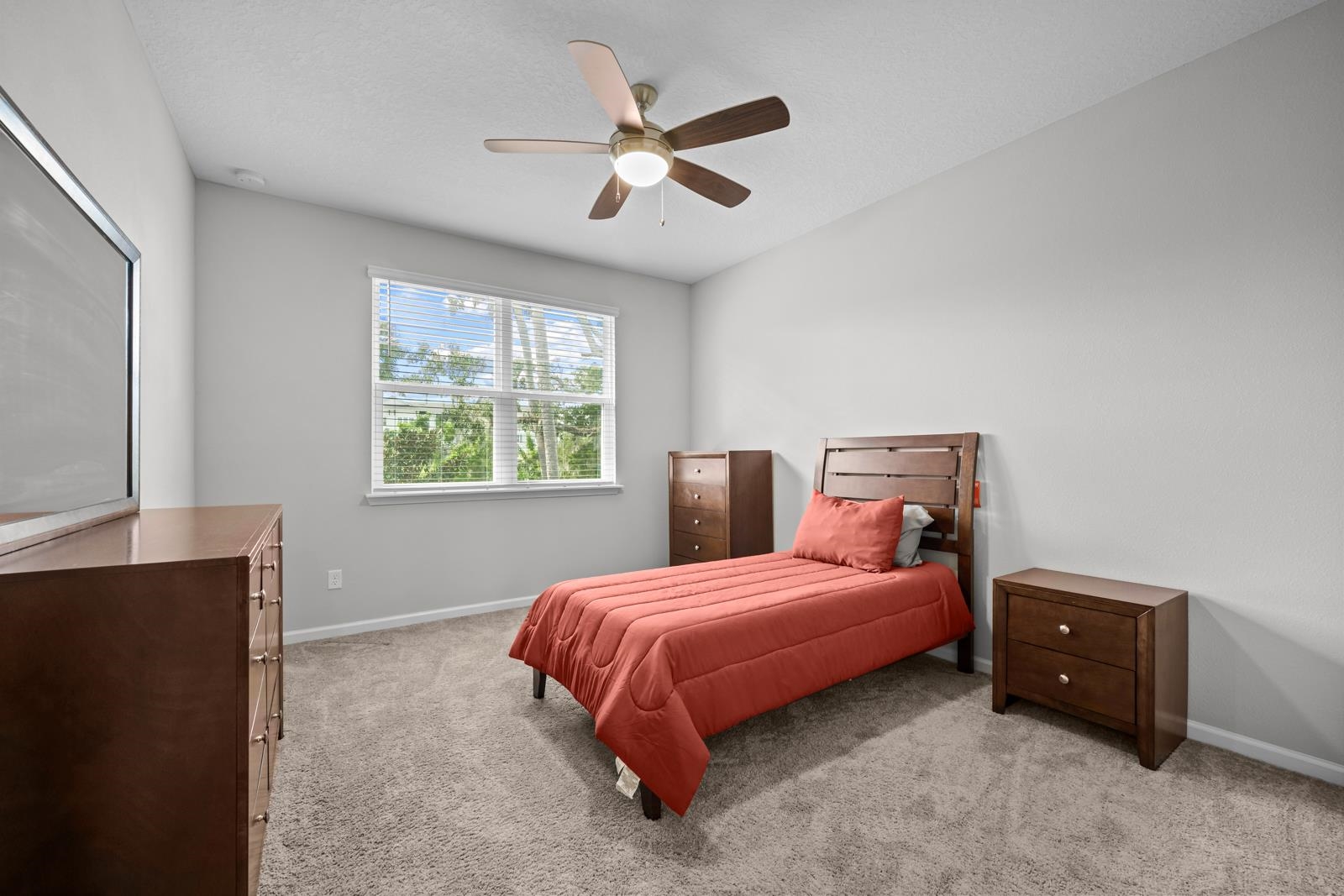 Image 29 of 77 For 189 Leeward Island Drive