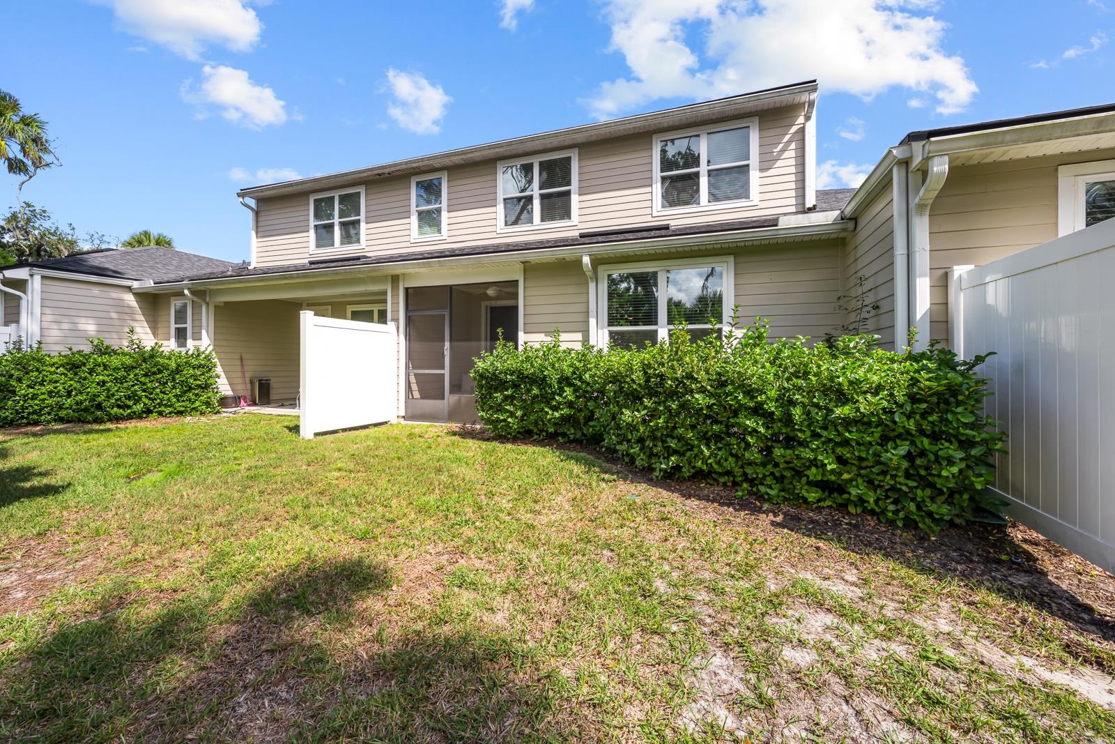 Image 33 of 77 For 189 Leeward Island Drive