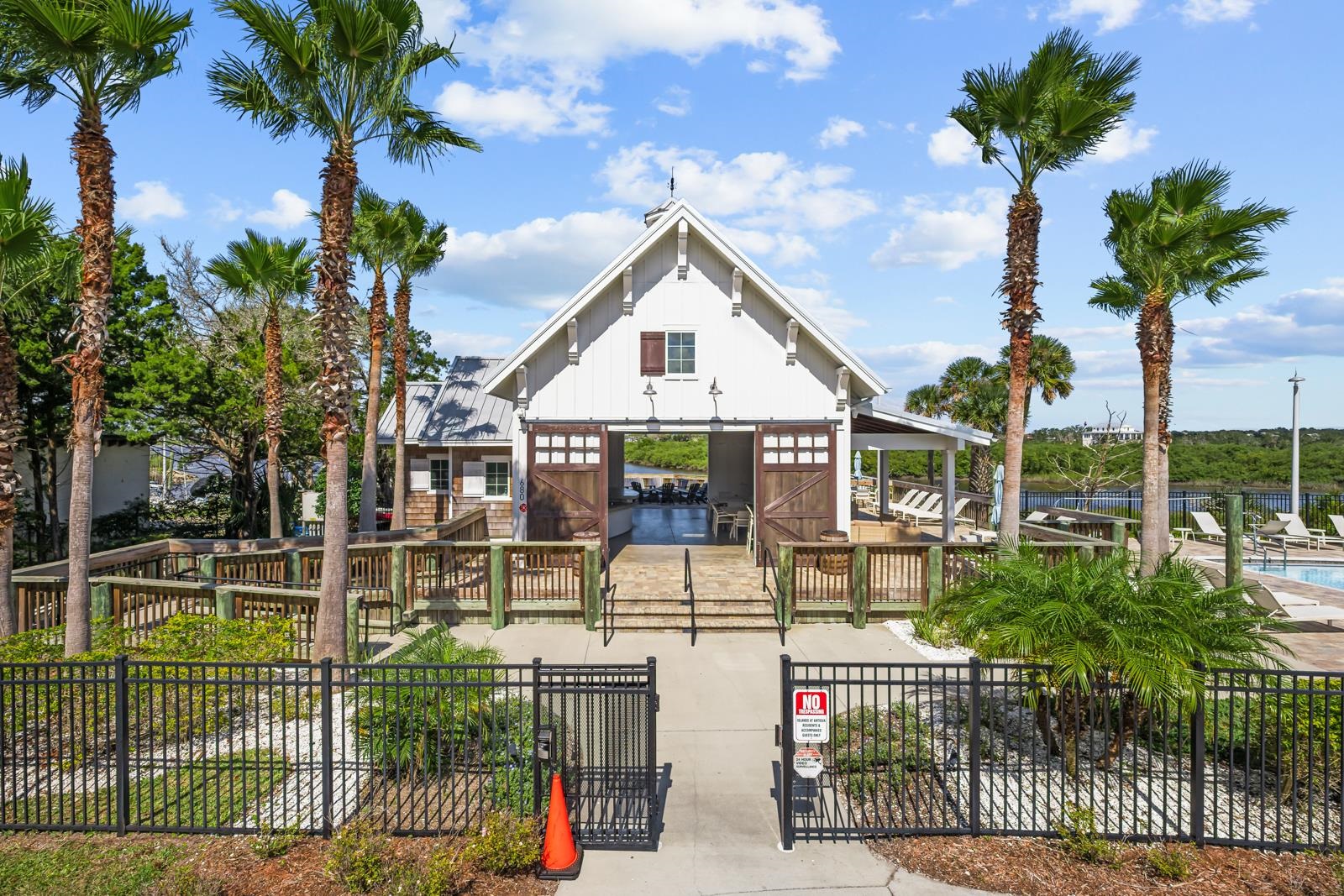 Image 46 of 77 For 189 Leeward Island Drive