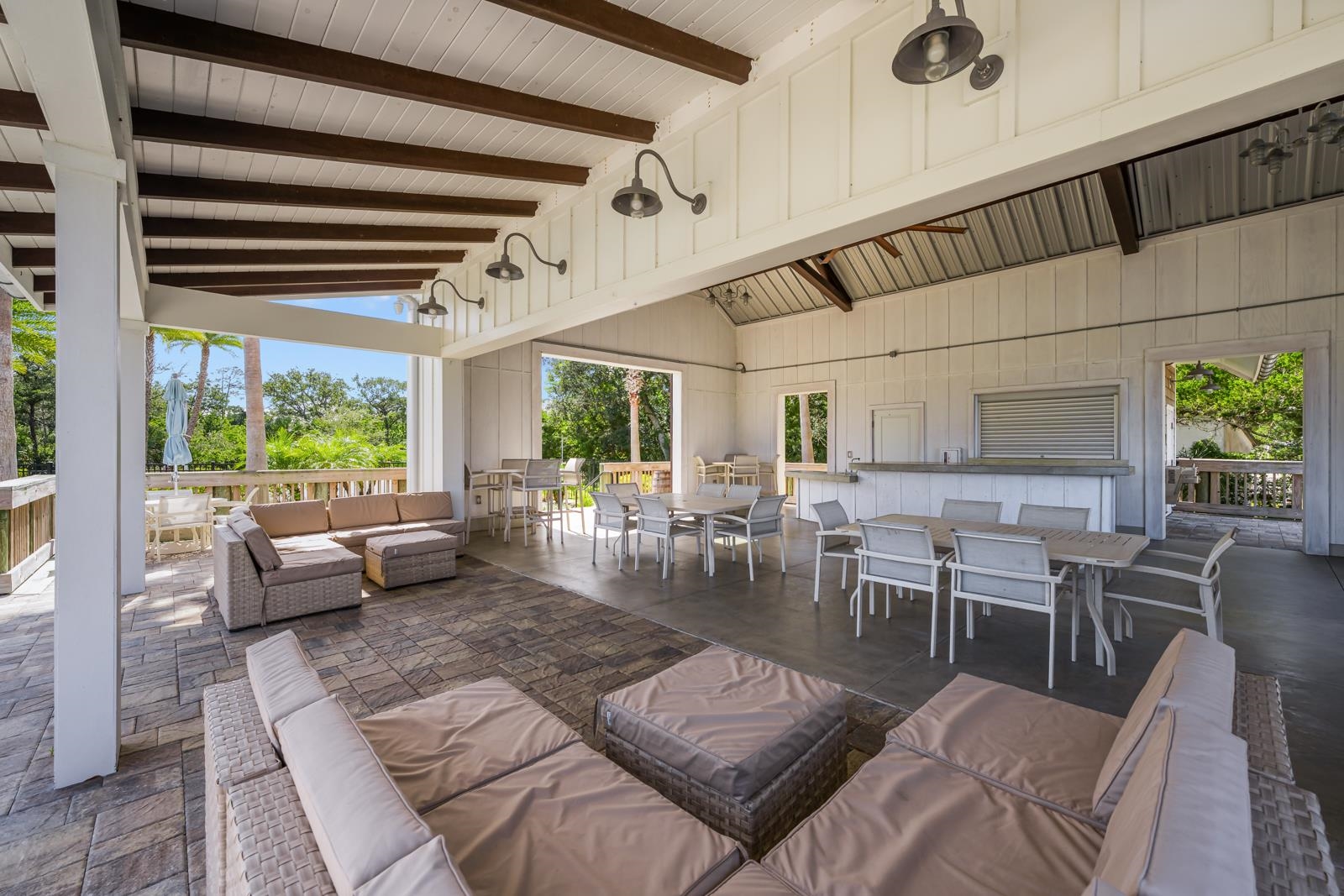 Image 49 of 77 For 189 Leeward Island Drive