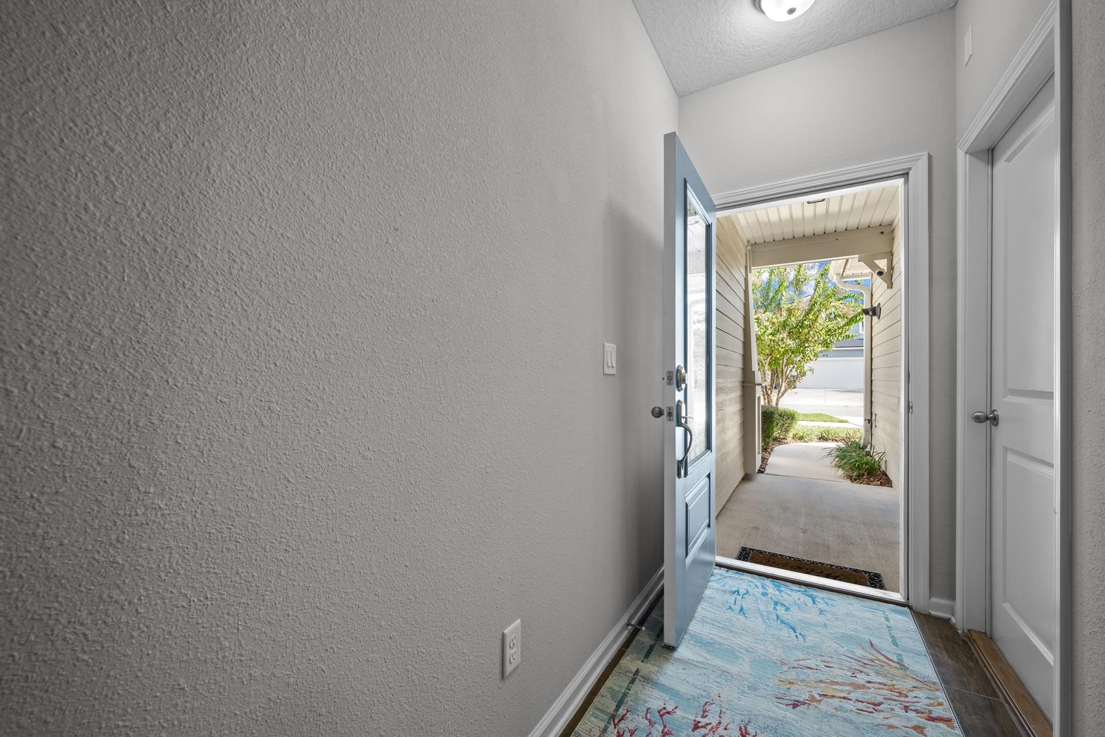 Image 6 of 77 For 189 Leeward Island Drive