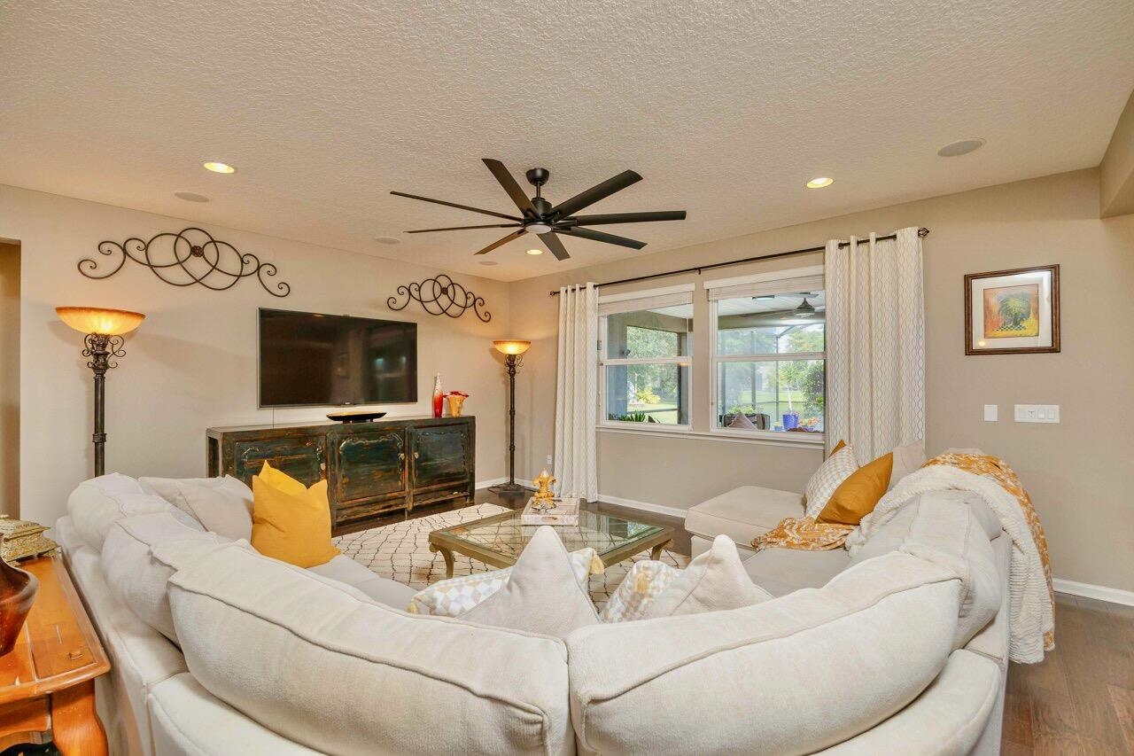 Image 9 of 56 For 308 Gianna Way