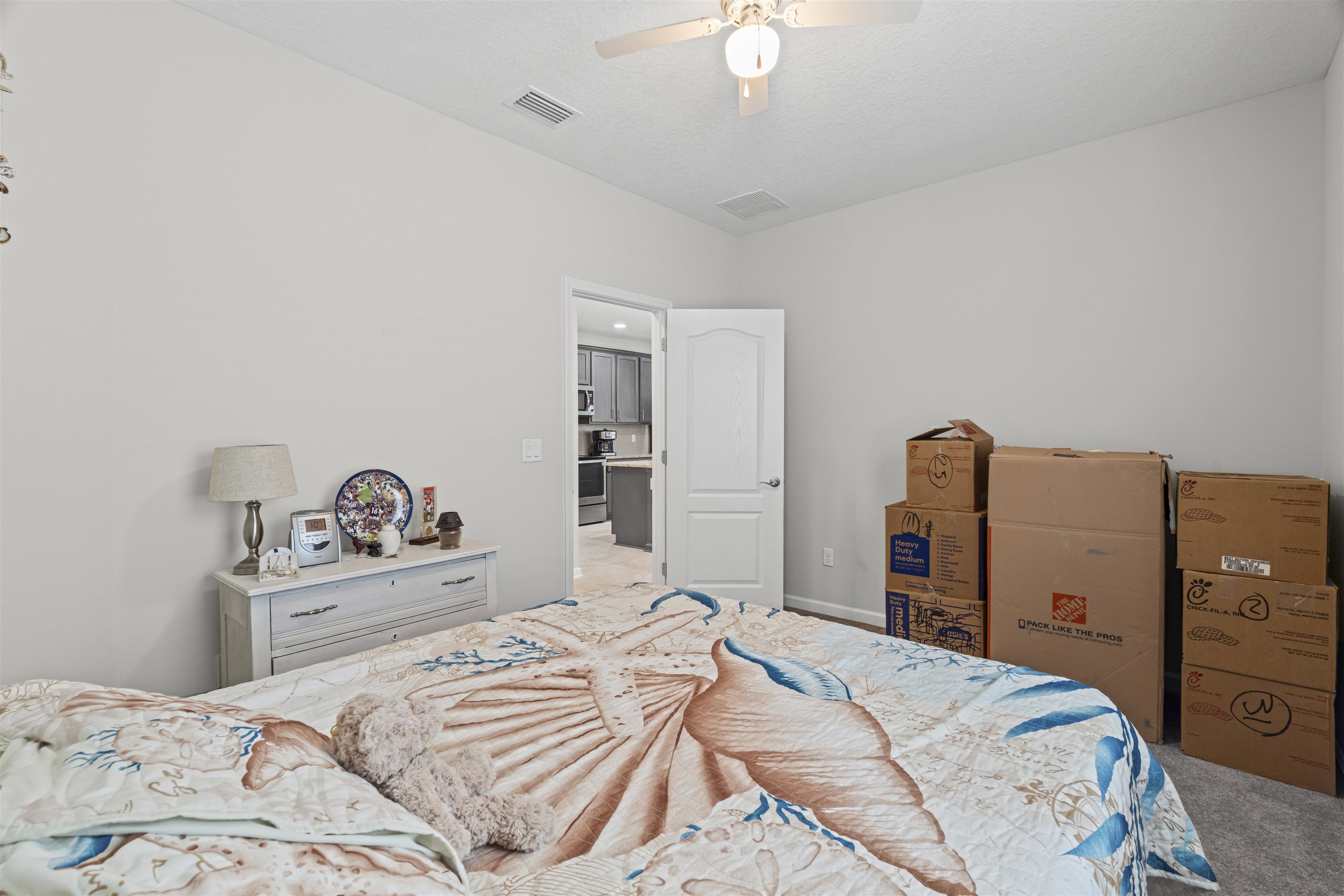 Image 10 of 66 For 850 Watson Rd E