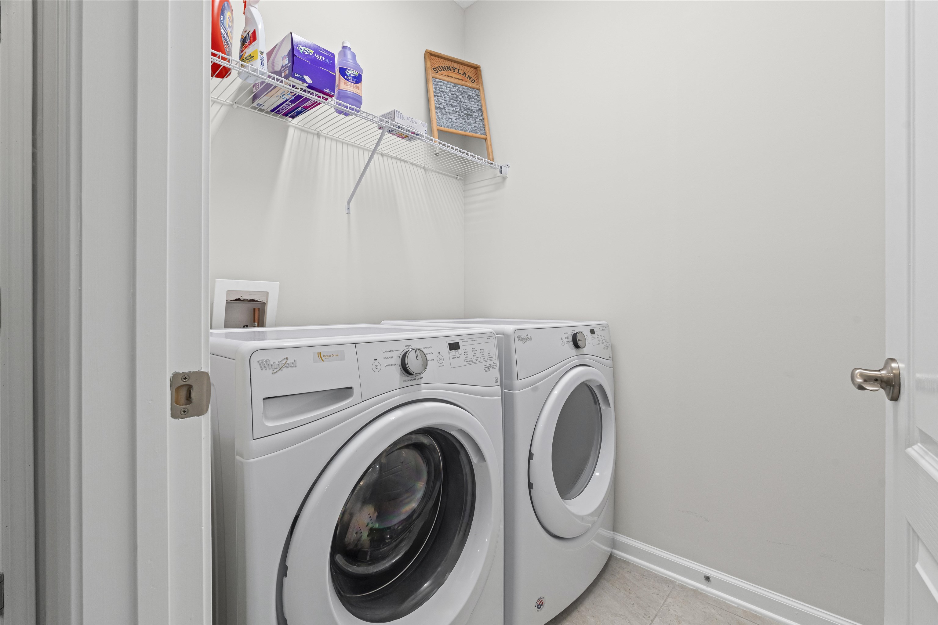 Image 18 of 66 For 850 Watson Rd E