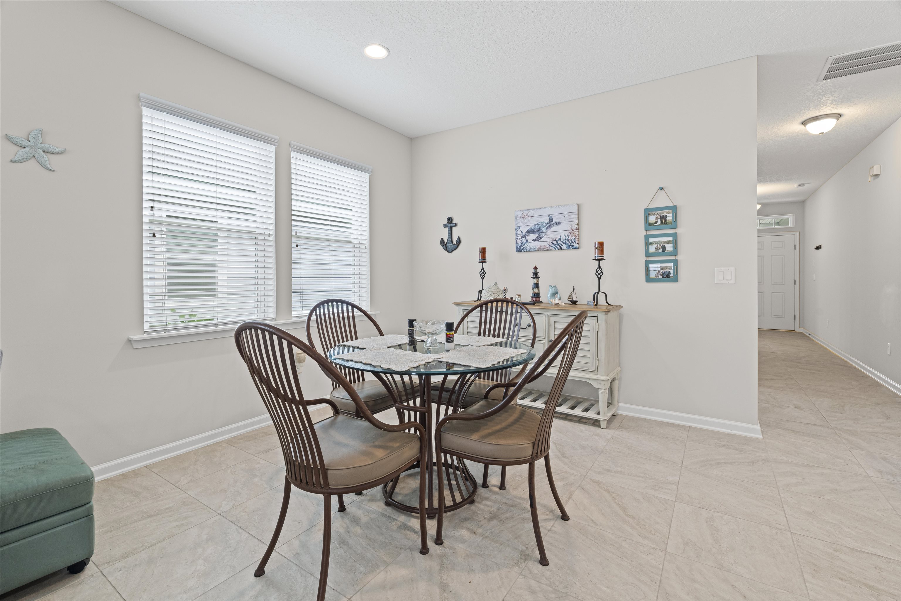 Image 20 of 66 For 850 Watson Rd E