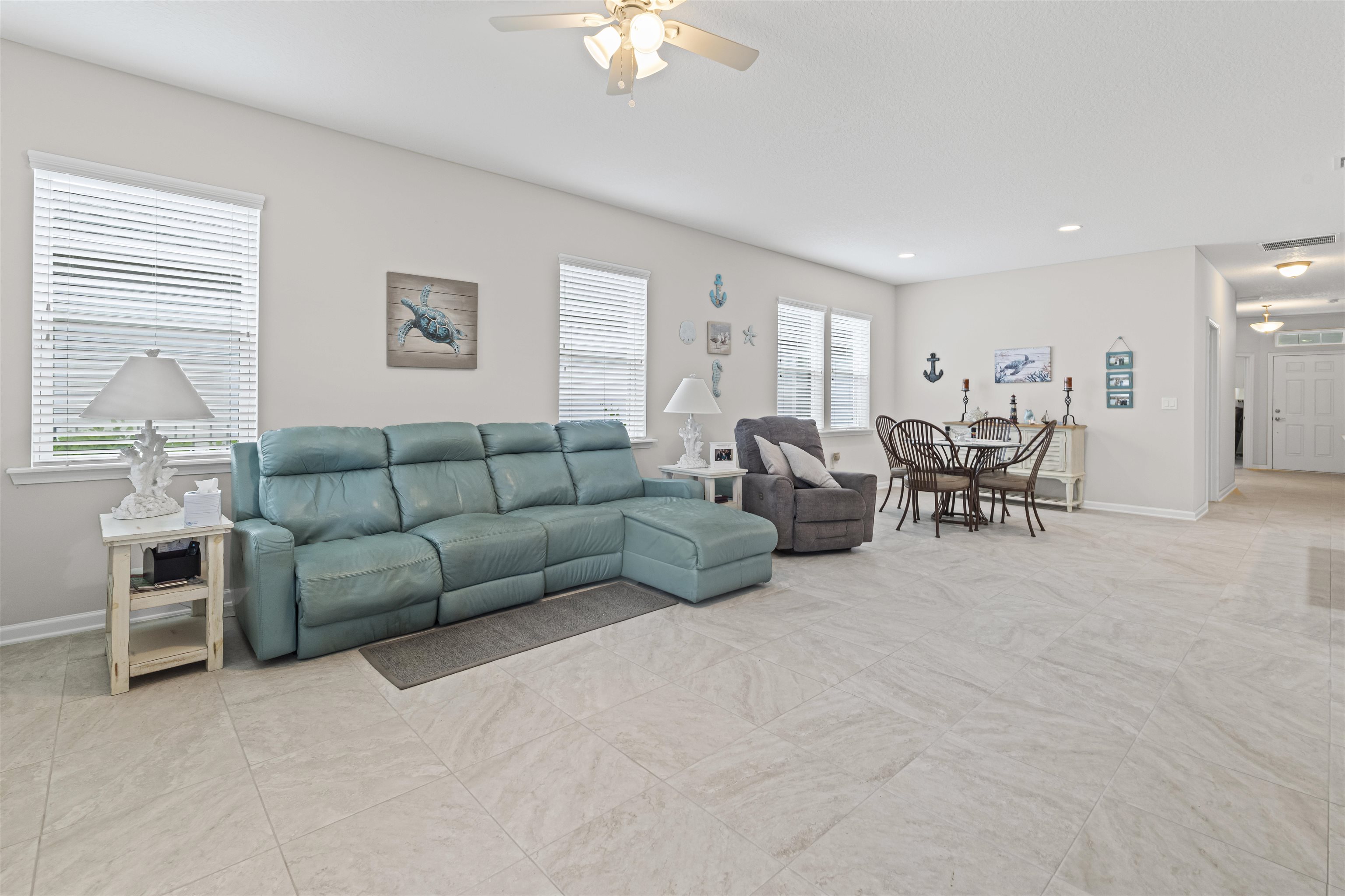 Image 22 of 66 For 850 Watson Rd E