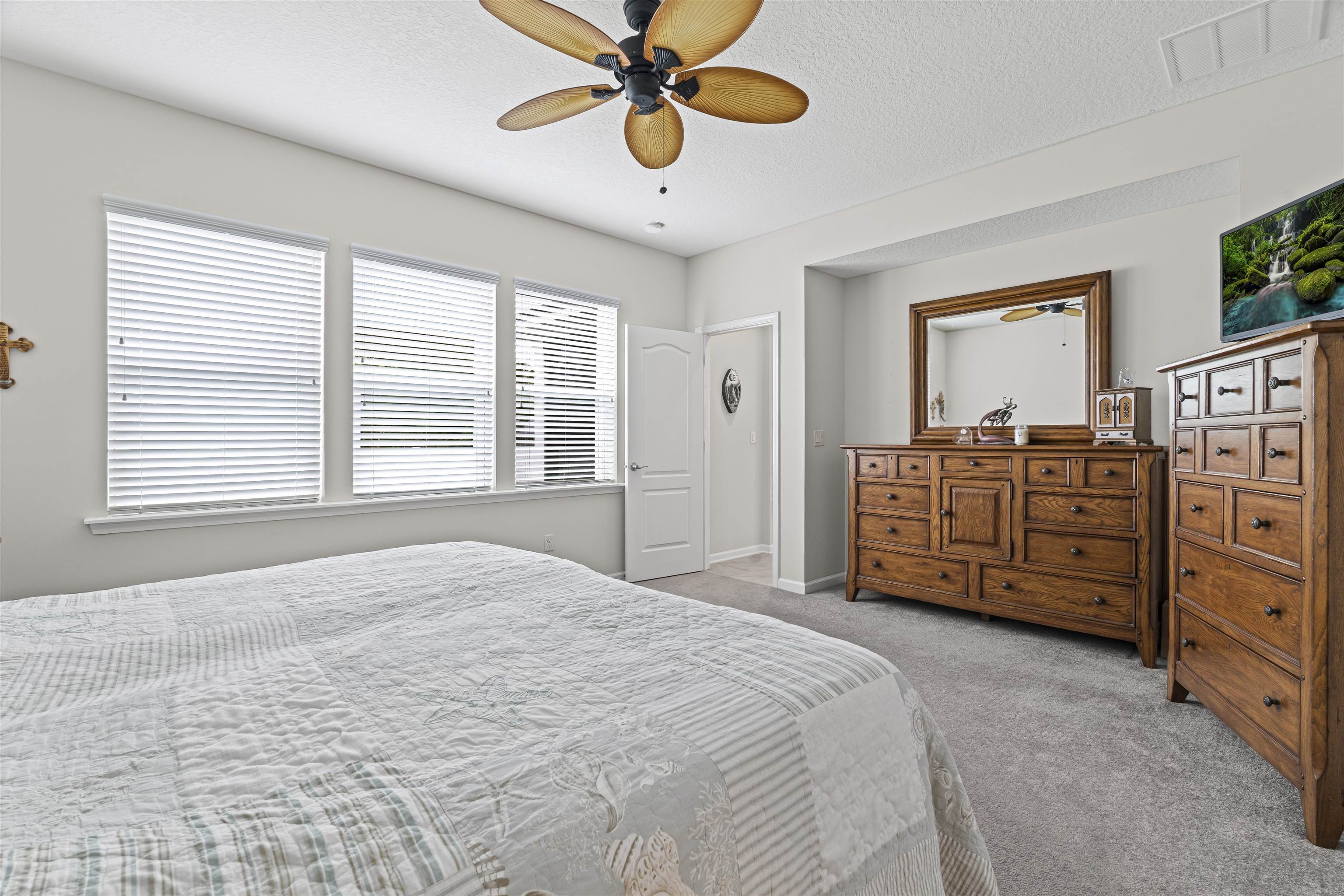 Image 28 of 66 For 850 Watson Rd E