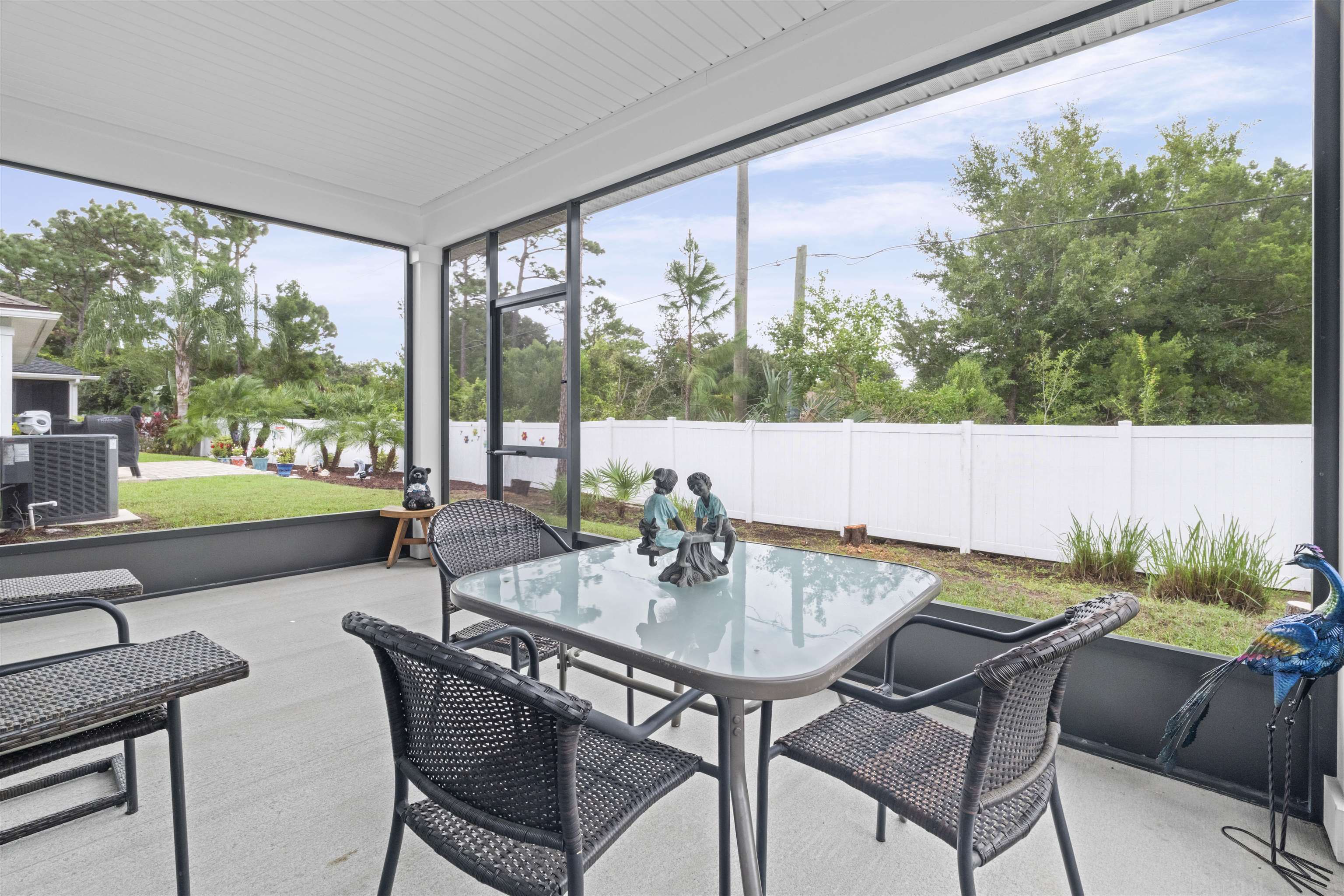 Image 34 of 66 For 850 Watson Rd E