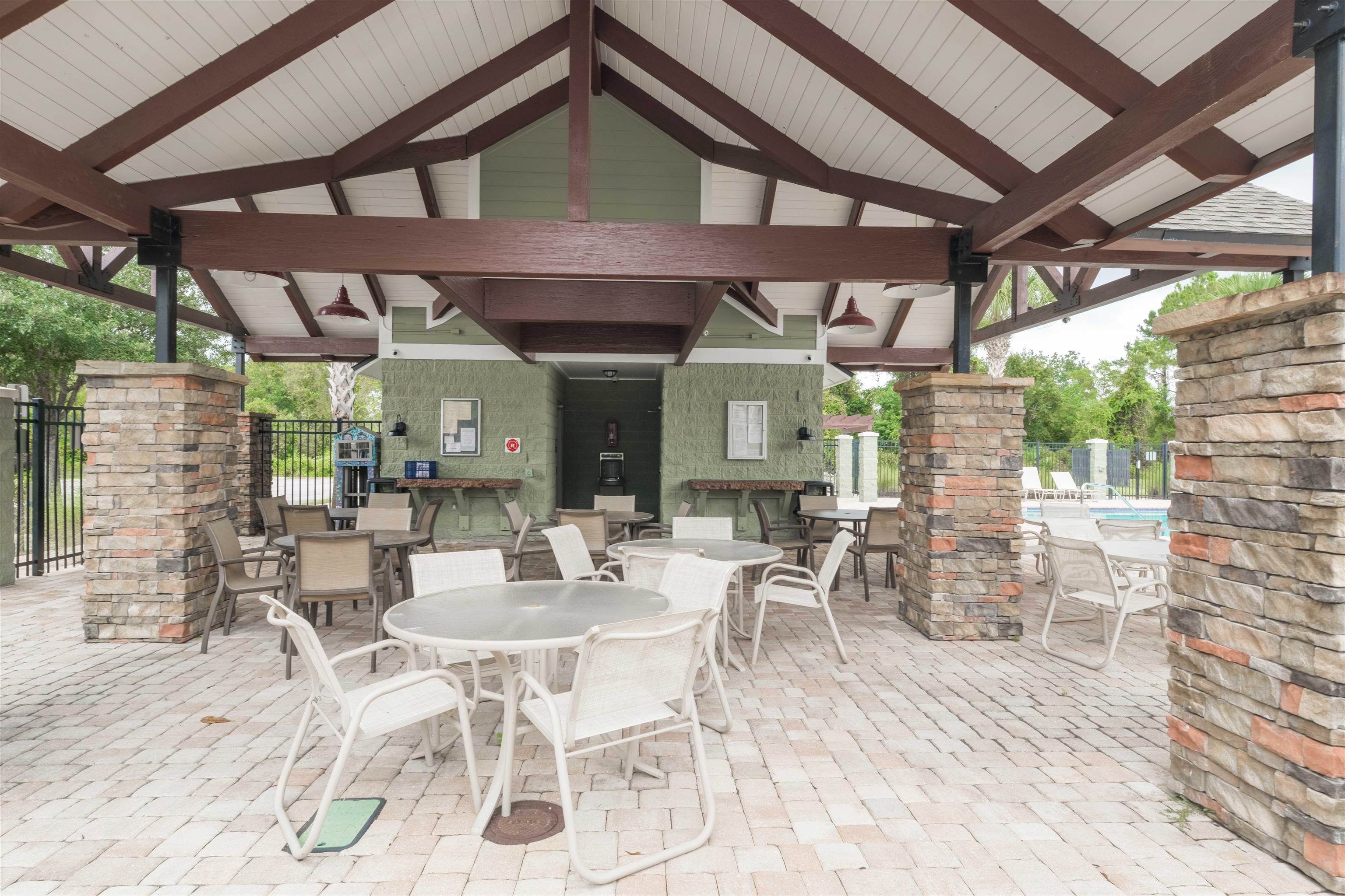 Image 54 of 66 For 850 Watson Rd E