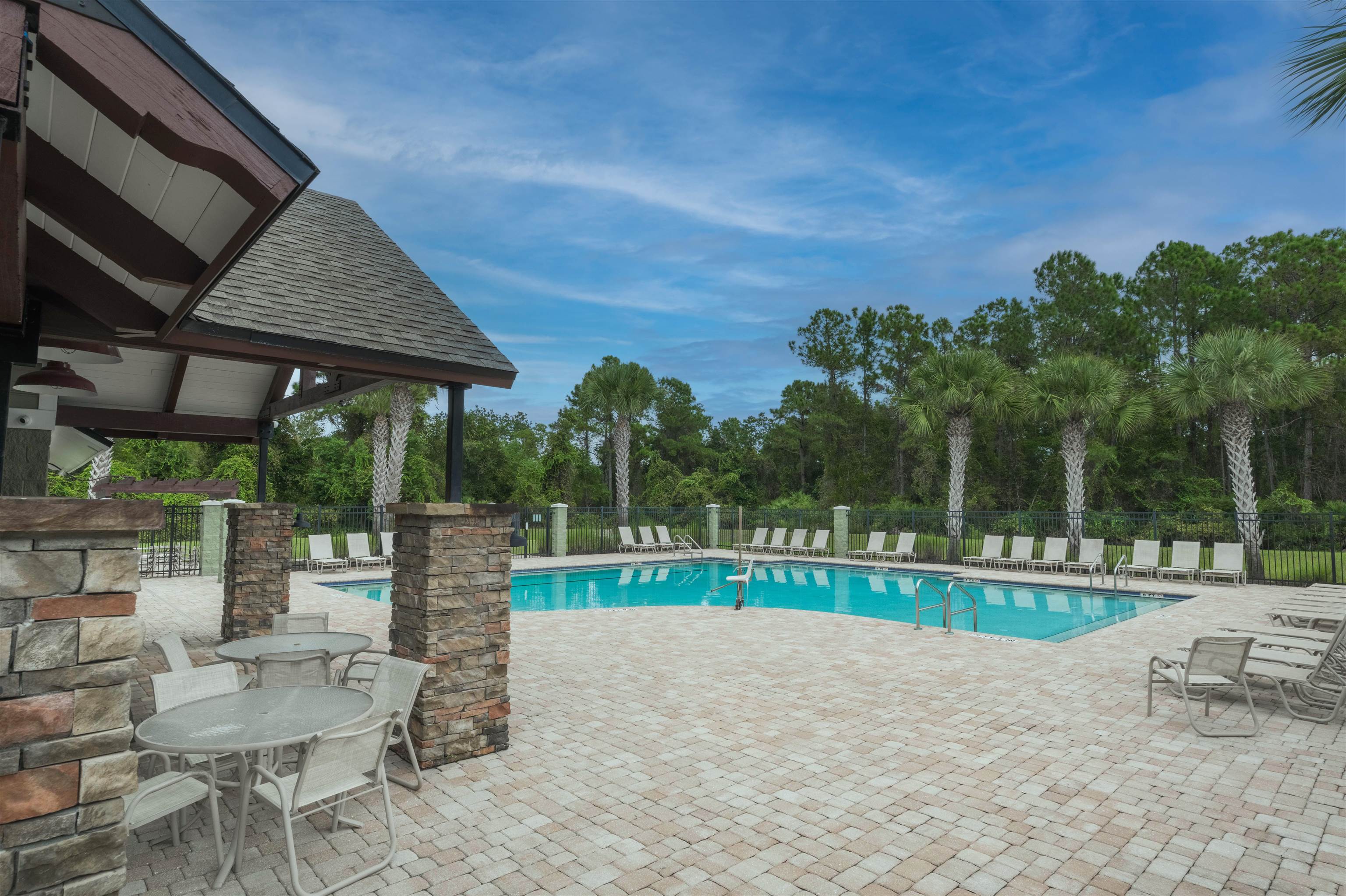 Image 55 of 66 For 850 Watson Rd E