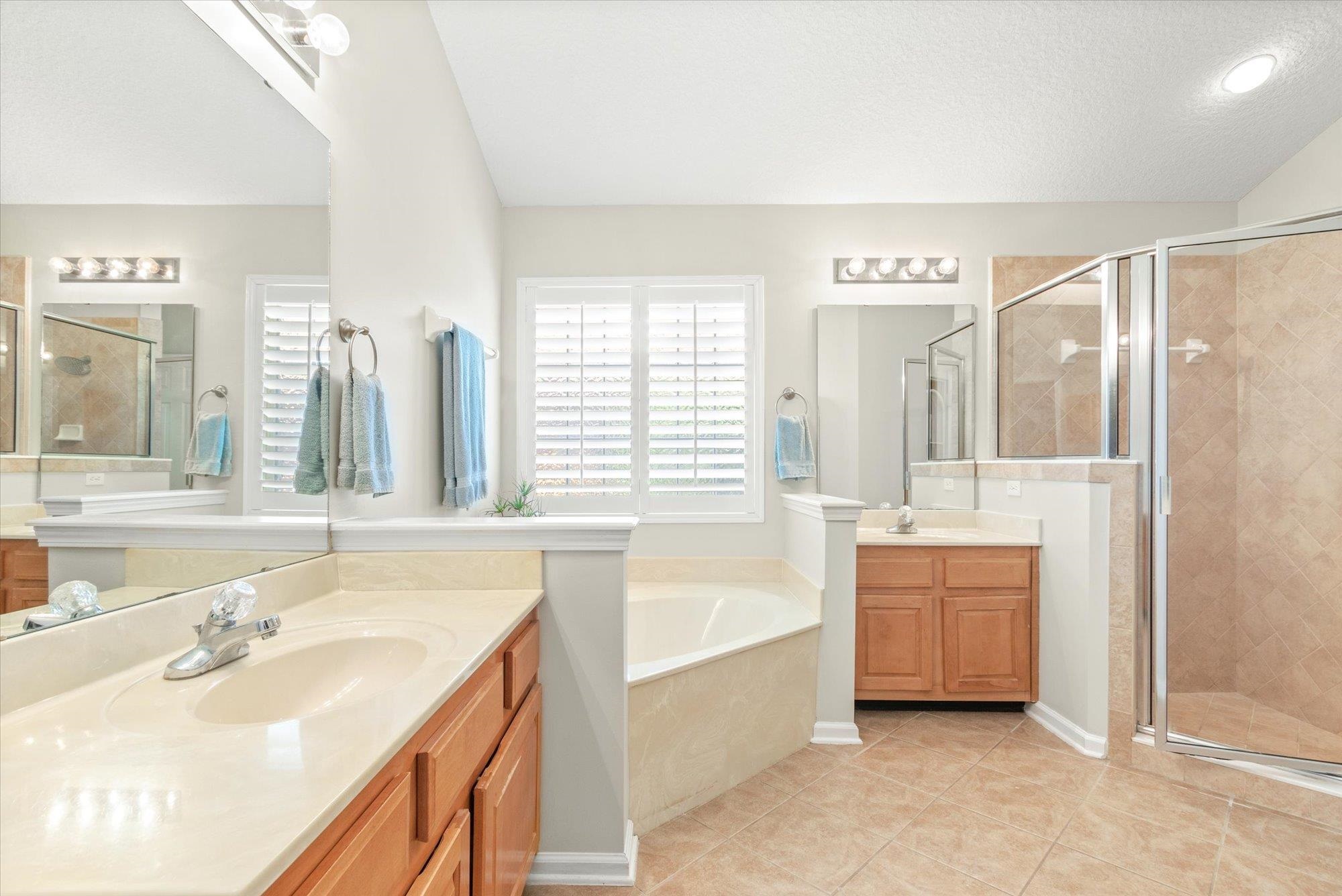 Image 18 of 63 For 1205 Wild Palm Ct