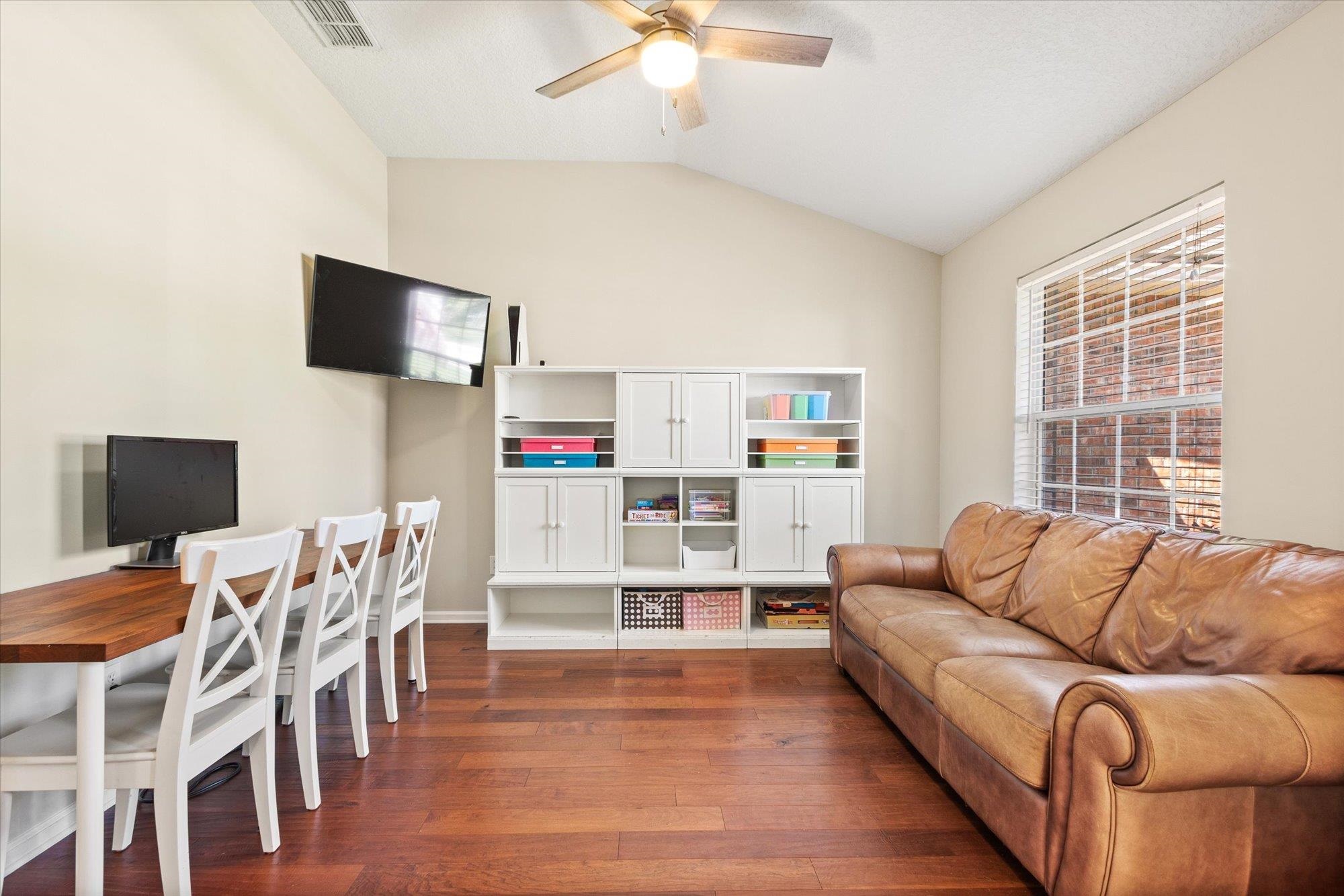 Image 28 of 63 For 1205 Wild Palm Ct