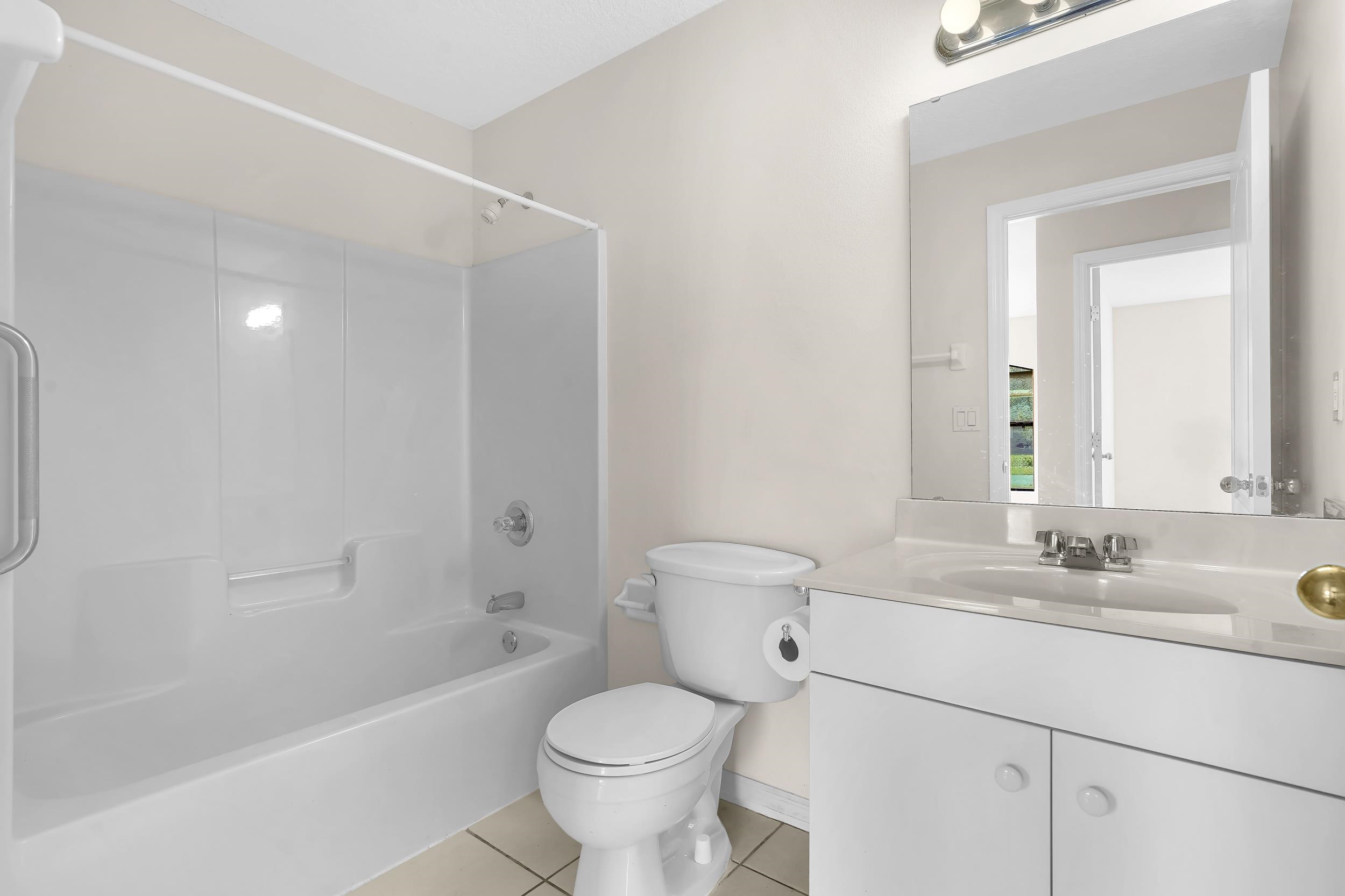 Image 22 of 37 For 11 Lytton Ln