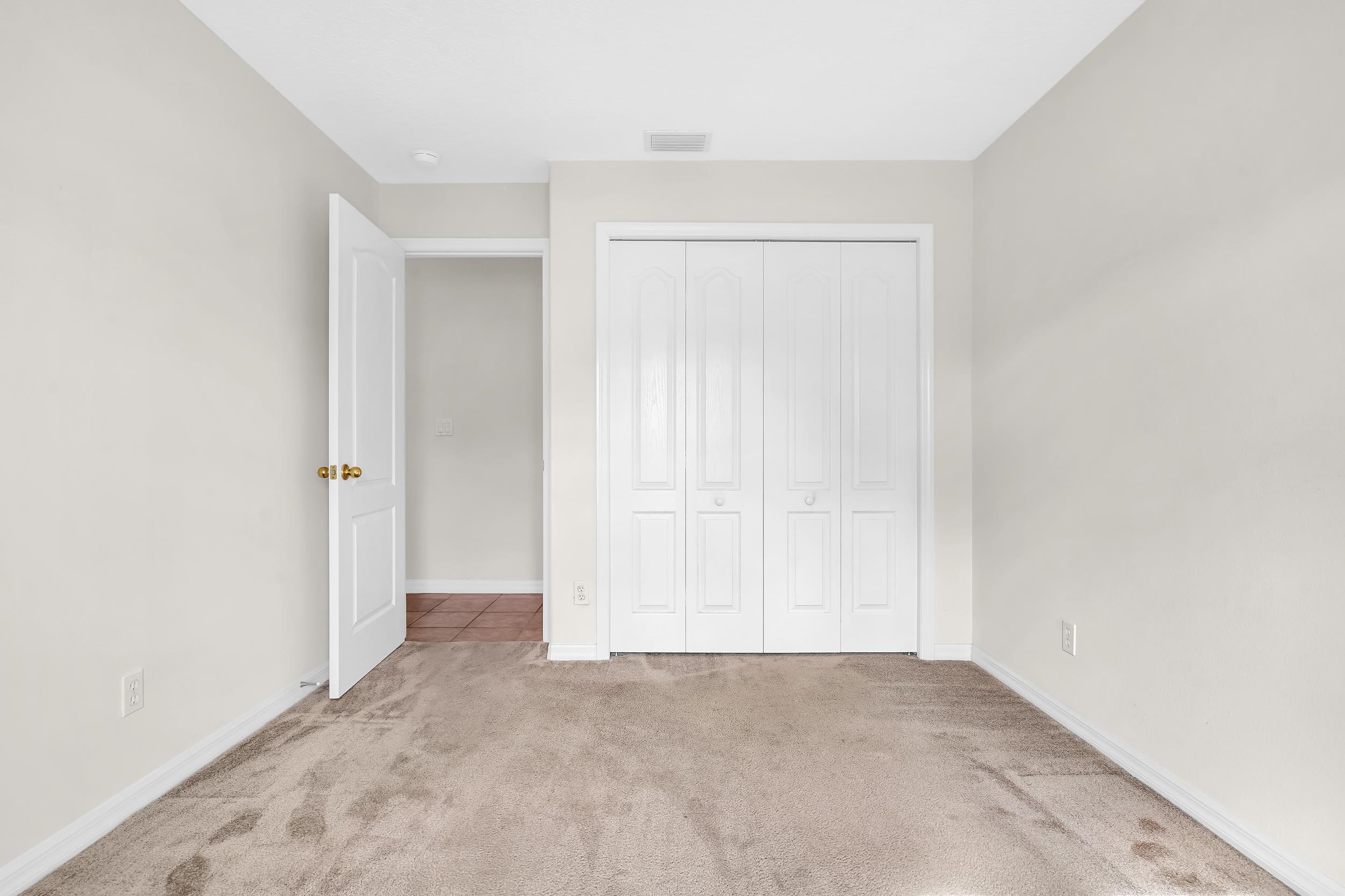 Image 24 of 37 For 11 Lytton Ln