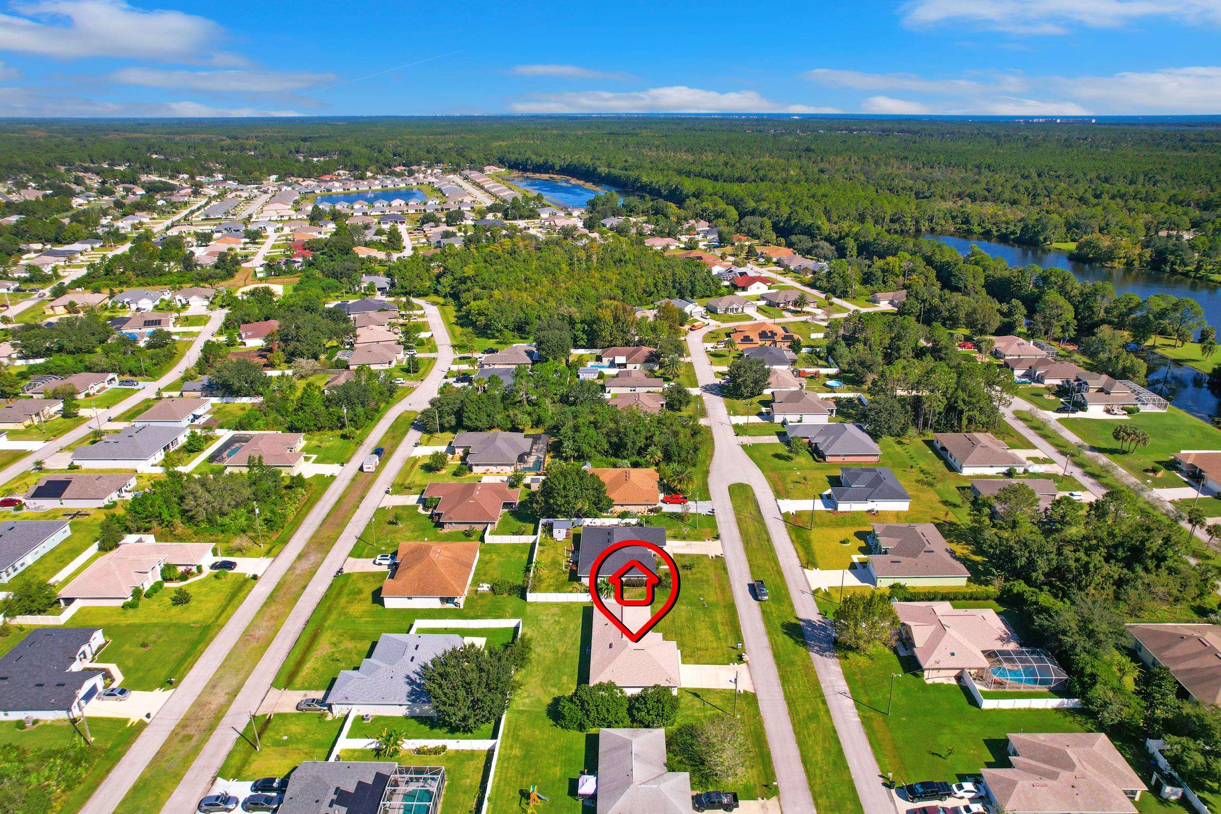 Image 4 of 37 For 11 Lytton Ln