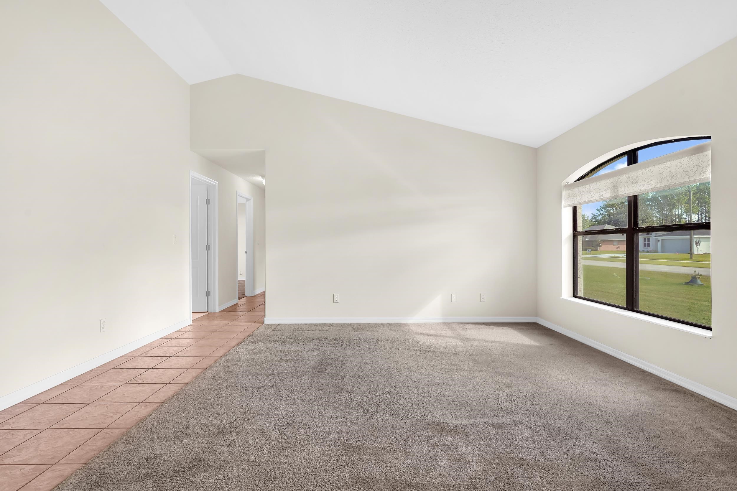 Image 7 of 37 For 11 Lytton Ln