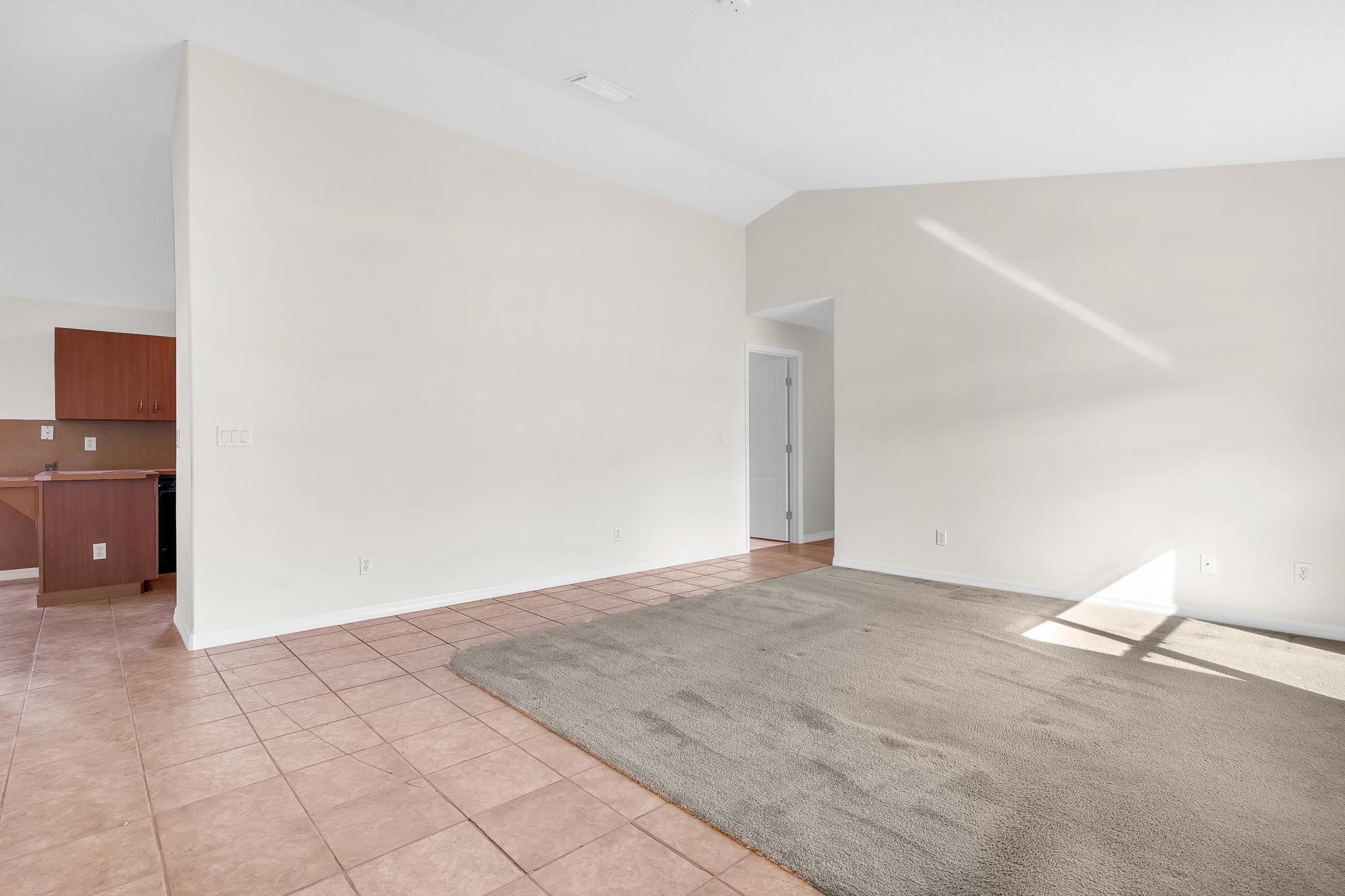 Image 9 of 37 For 11 Lytton Ln