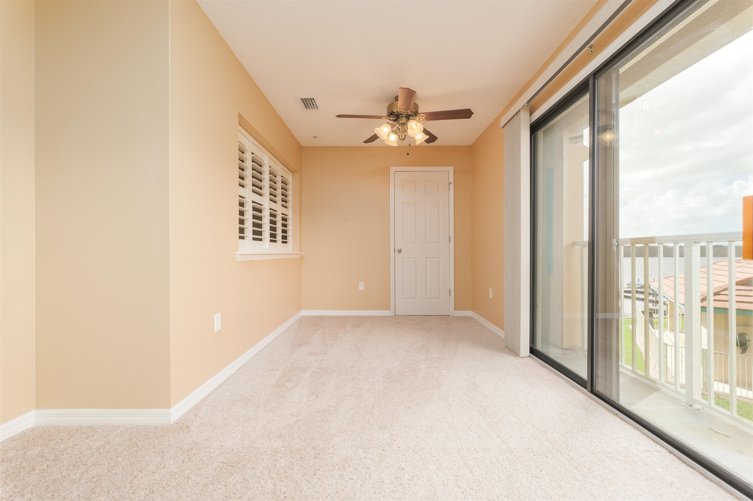 Image 18 of 34 For 99 Broad River Pl  3205