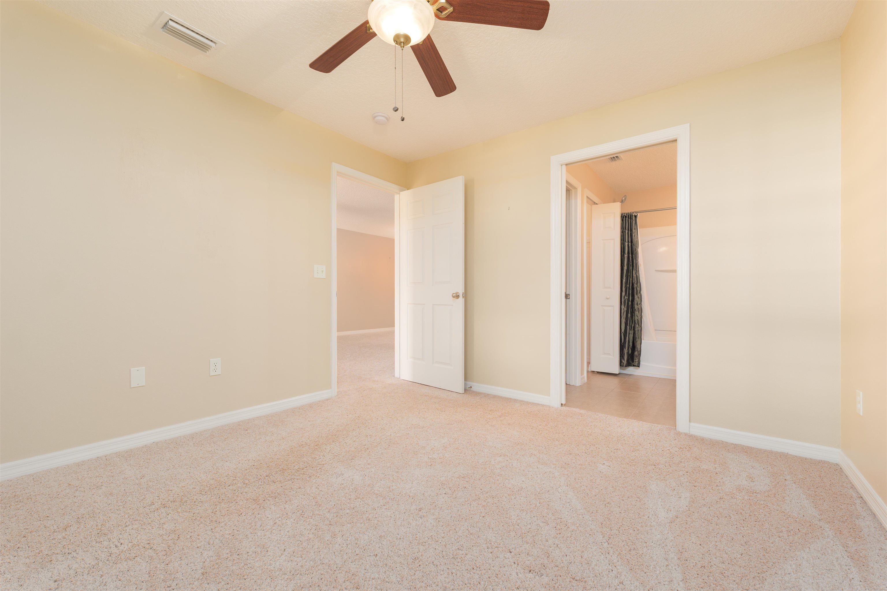 Image 21 of 34 For 99 Broad River Pl  3205