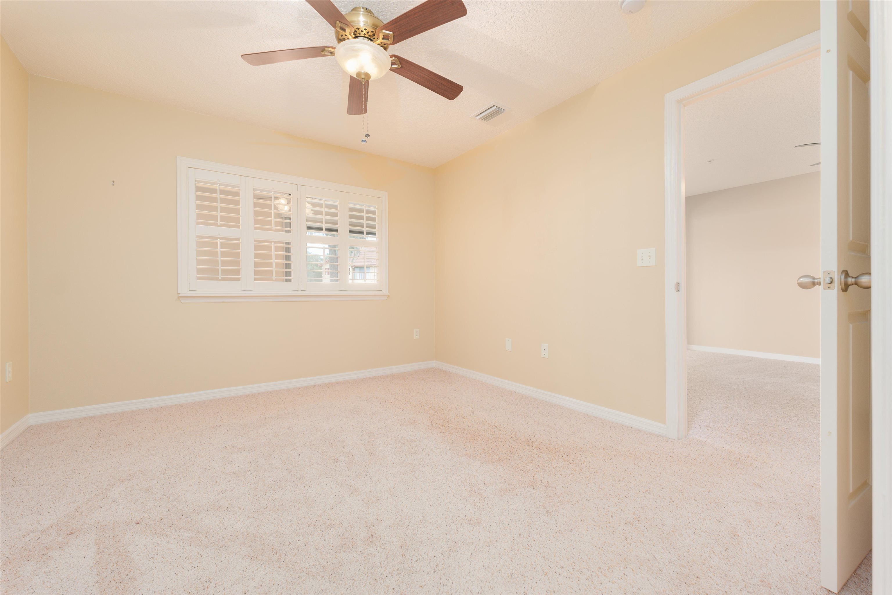 Image 22 of 34 For 99 Broad River Pl  3205