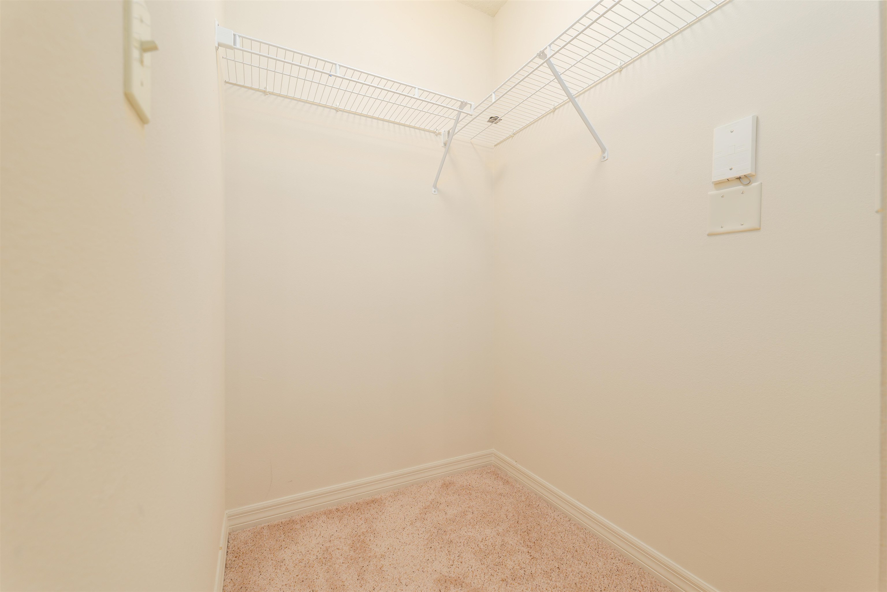 Image 24 of 34 For 99 Broad River Pl  3205