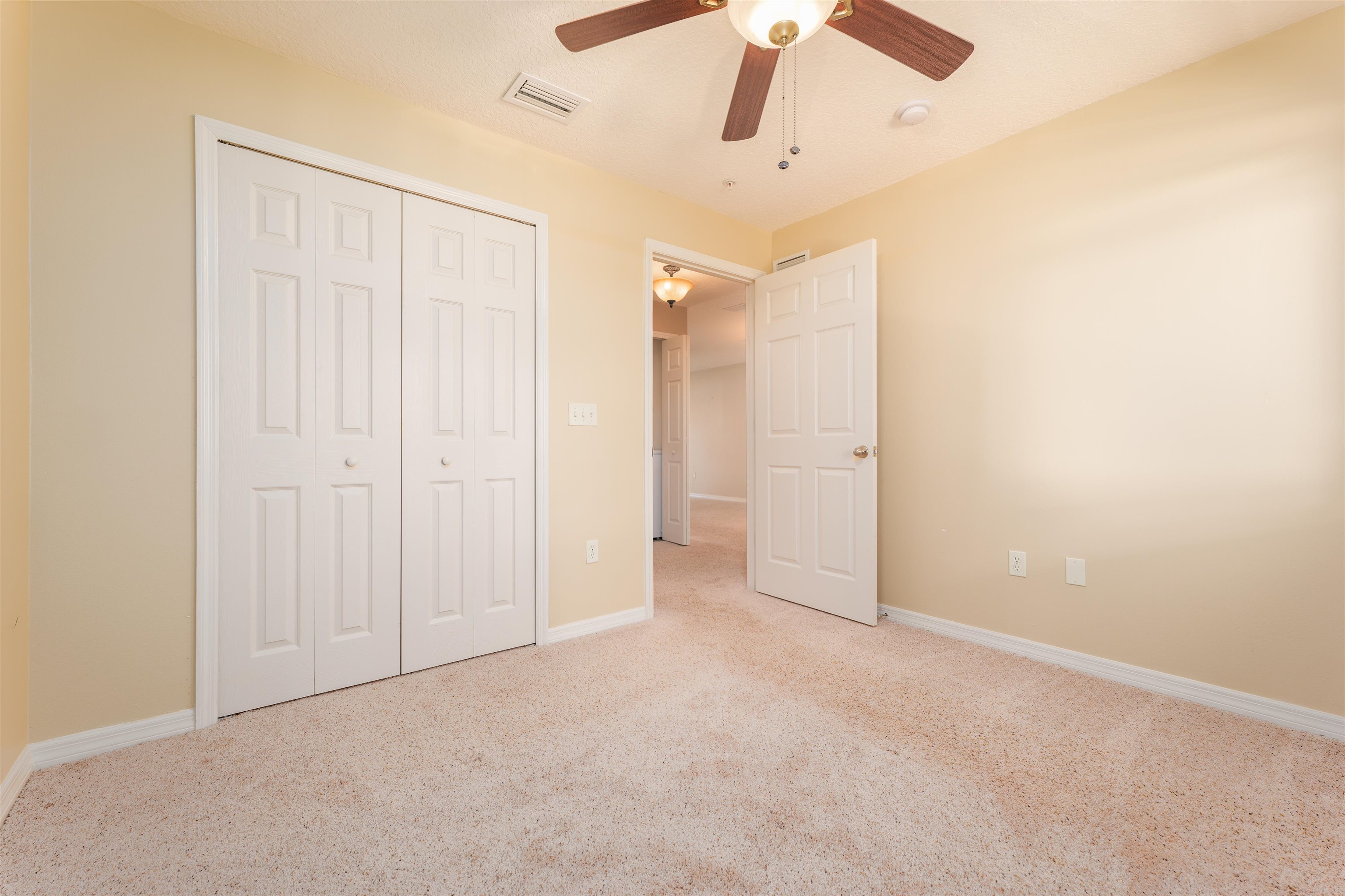 Image 26 of 34 For 99 Broad River Pl  3205